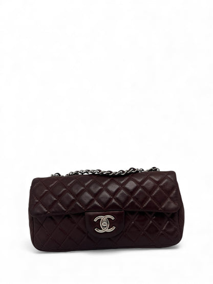 Chanel - Sac Bandoulière Classique cuir bordeaux