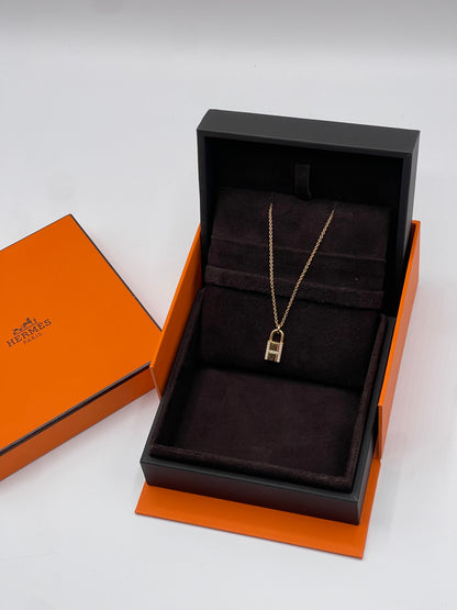 Hermès - Kelly padlock pendant in pink gold and diamonds