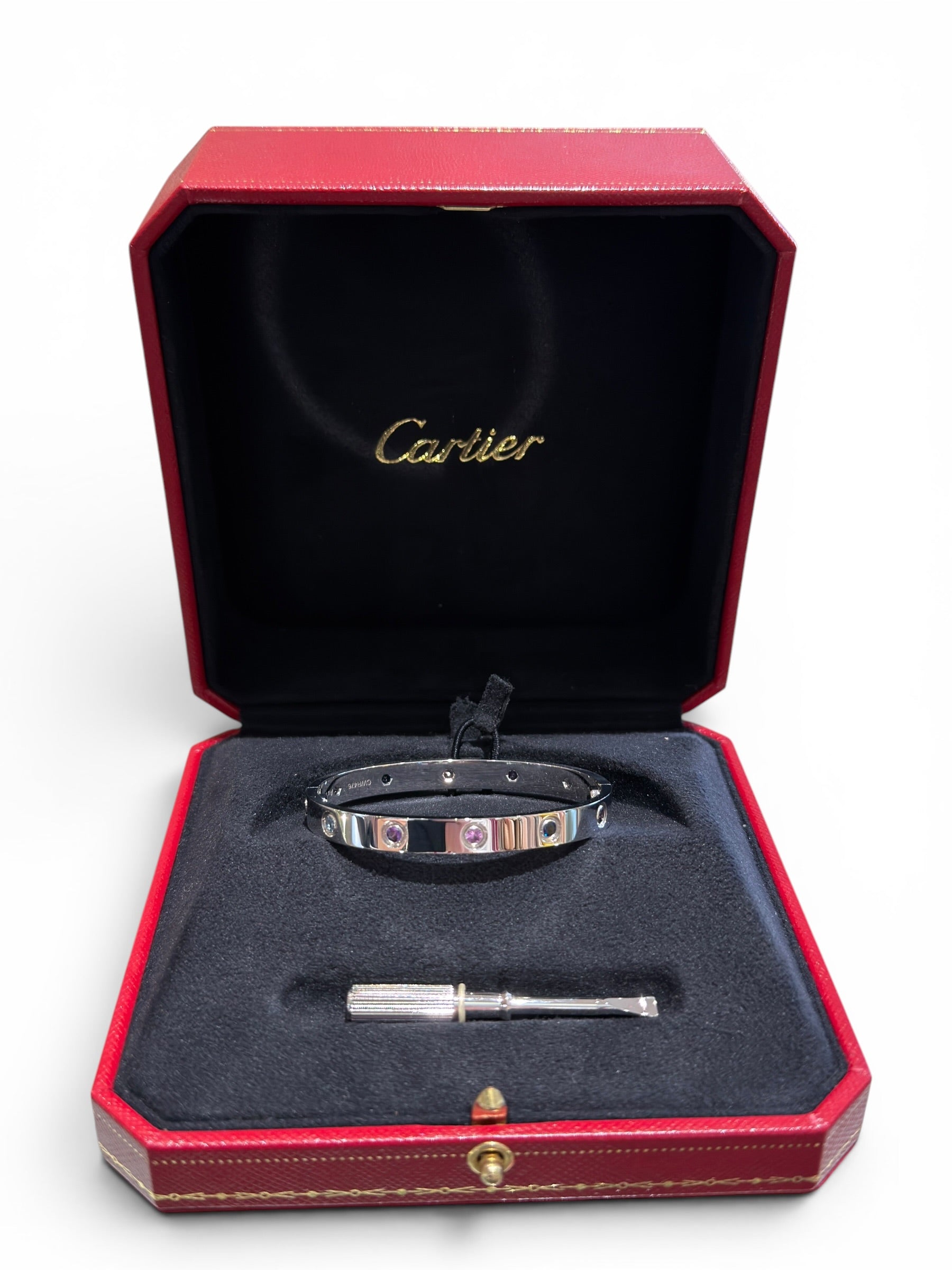 Cartier - Bracelet Love Saphir T.16