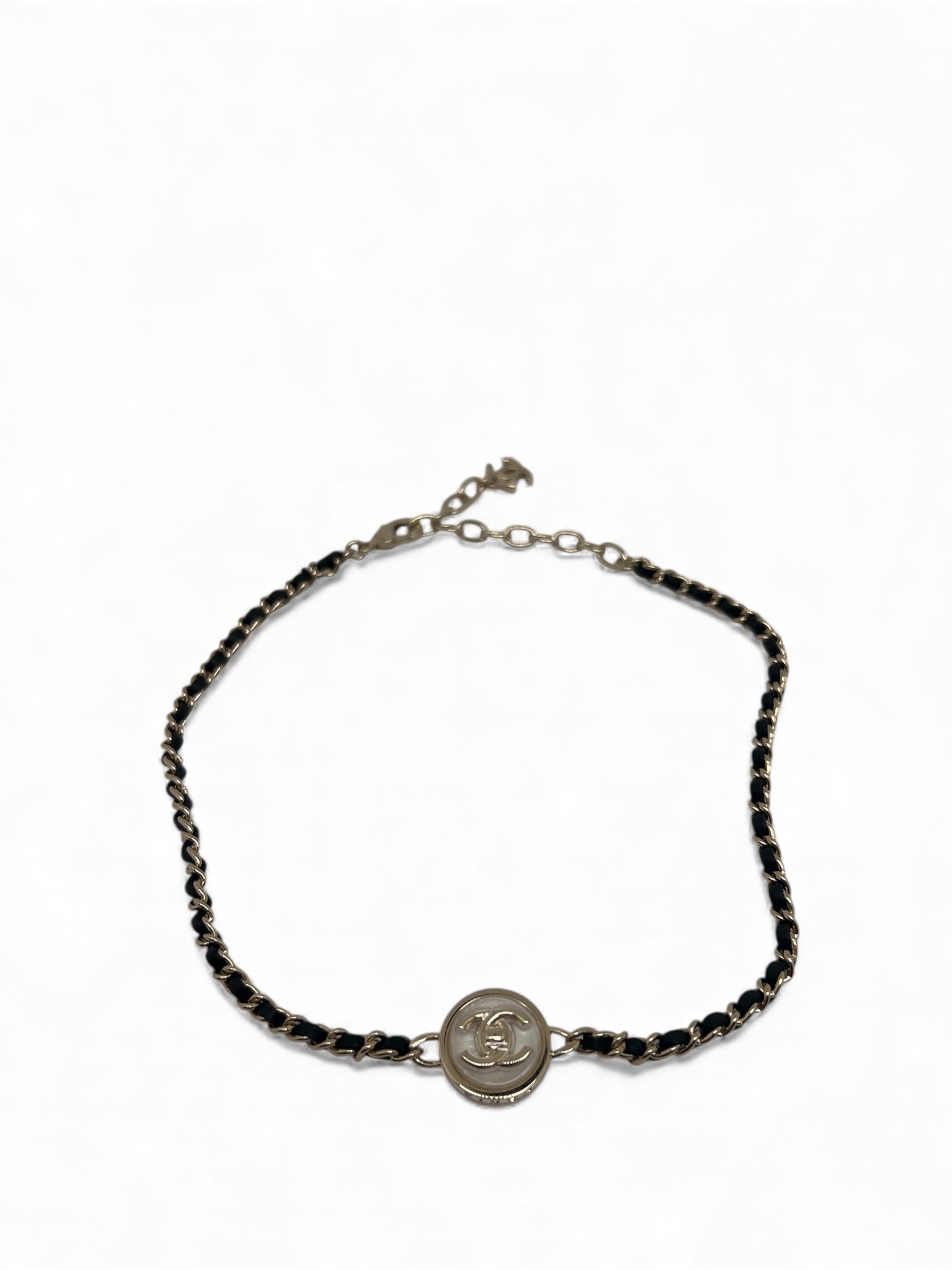 Chanel - Collana con medaglione