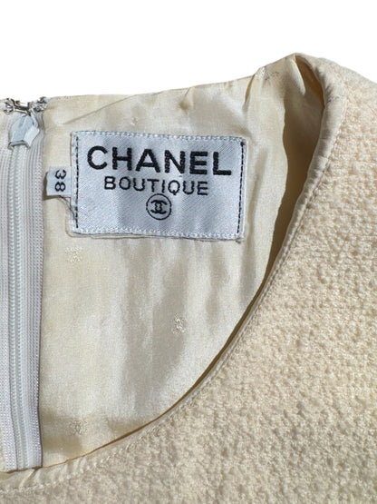 Chanel - Robe en tweed jaune beurre sans manches T38