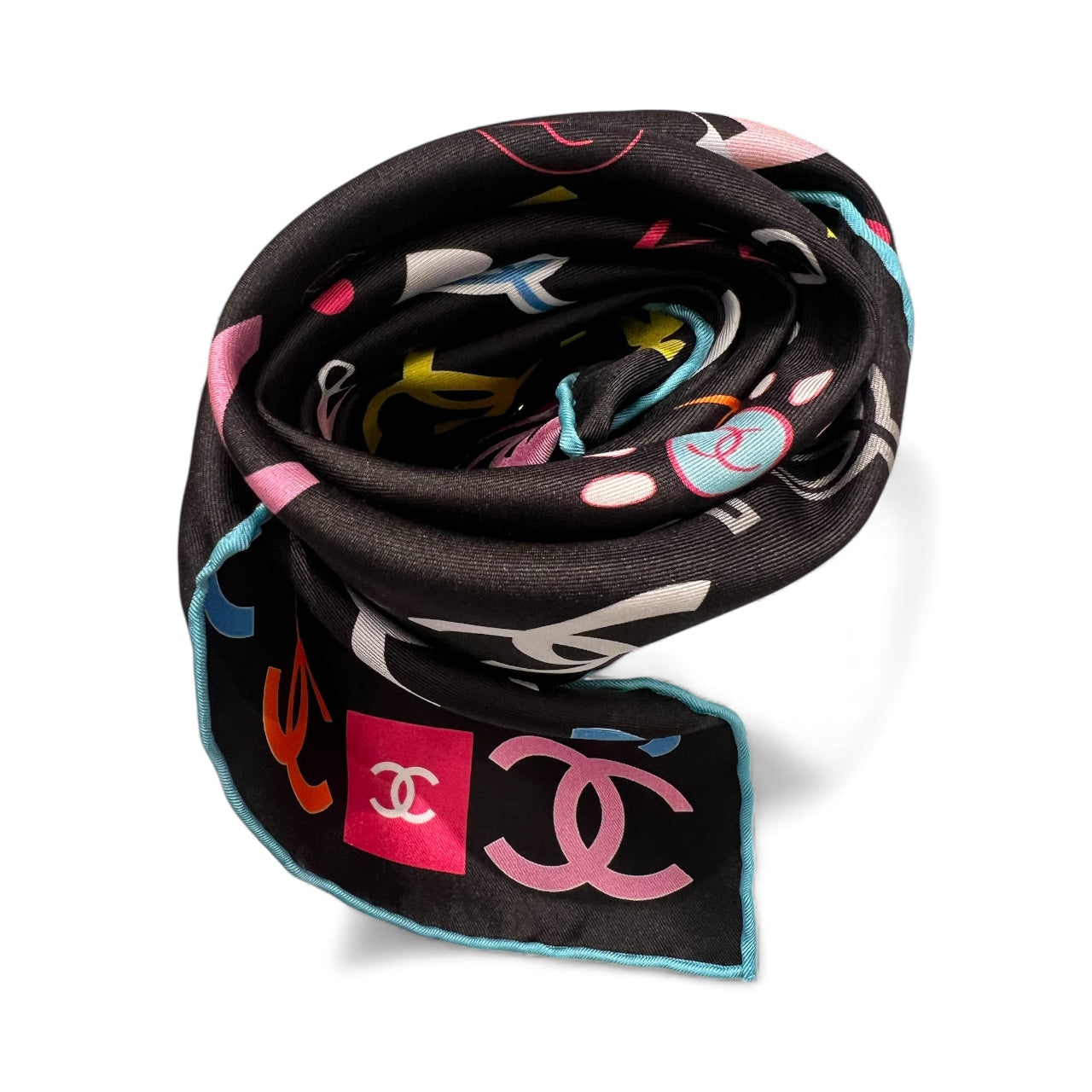 Chanel - Carré CC Disco Roller Los Angeles mehrfarbig