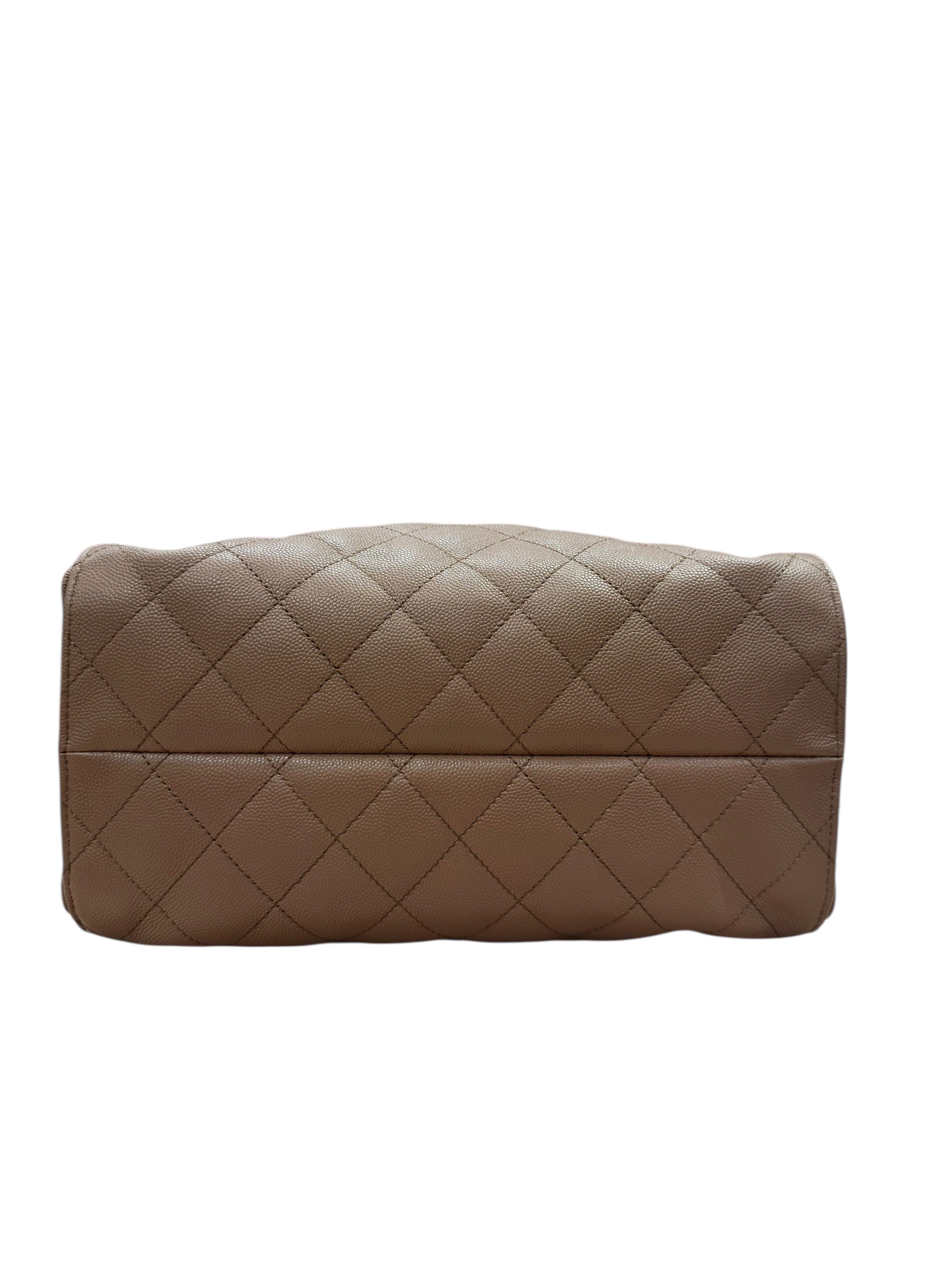 Chanel - Sac modèle 25 small marron