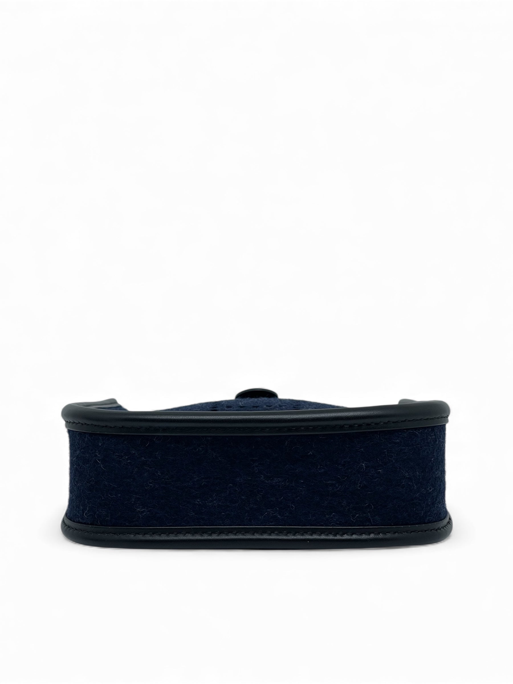 Hermès - Sac mini Evelyne 16 en laine bleu