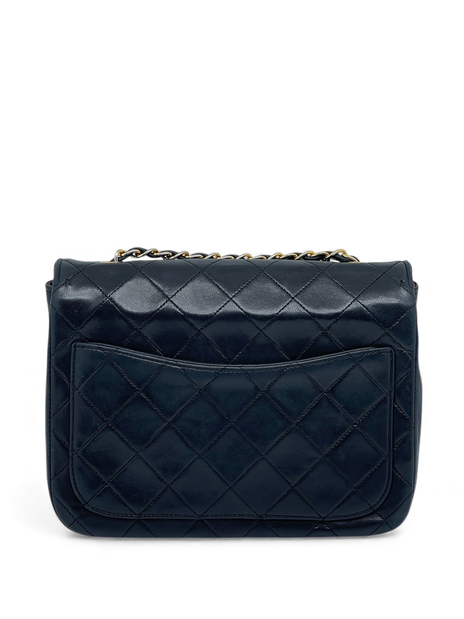 Chanel - Sac à main Demi Lune en cuir d’agneau