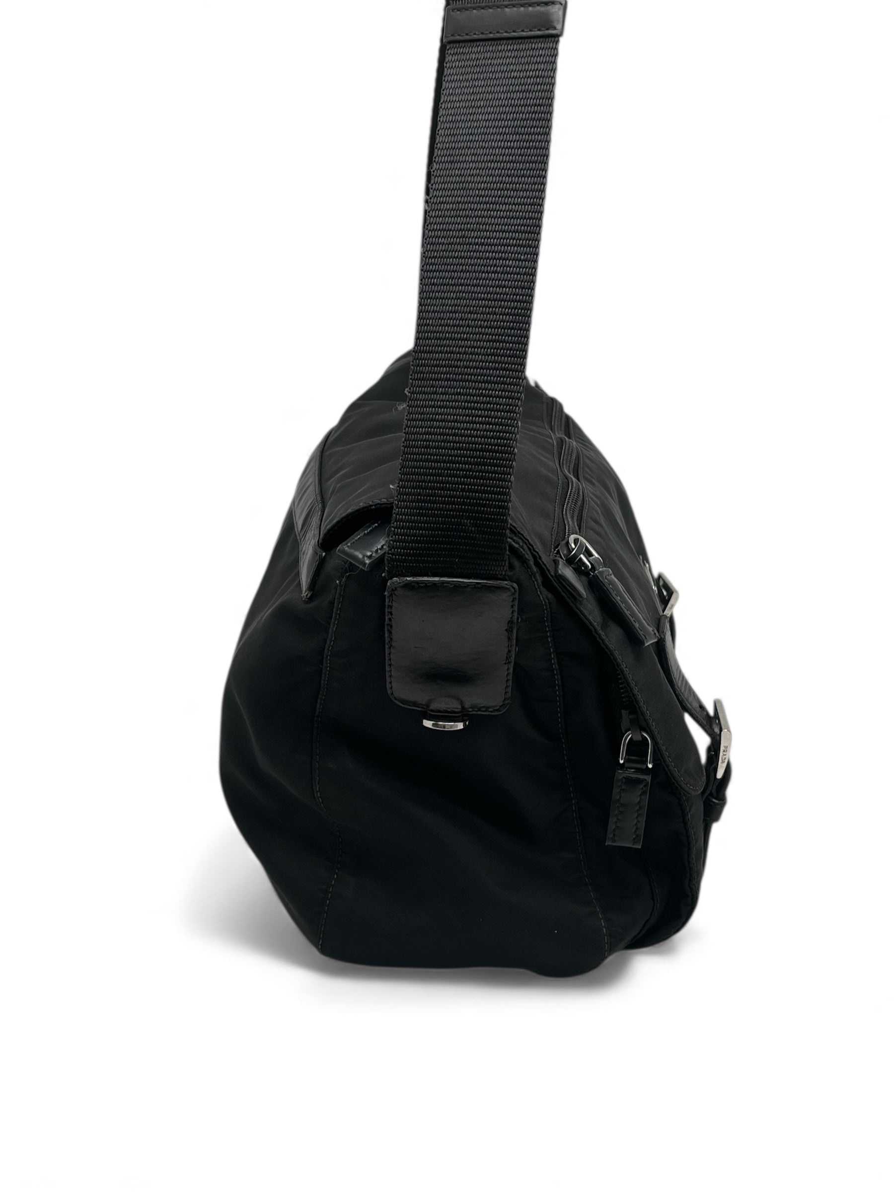 Prada - Borsa a tracolla in Re-Nylon
