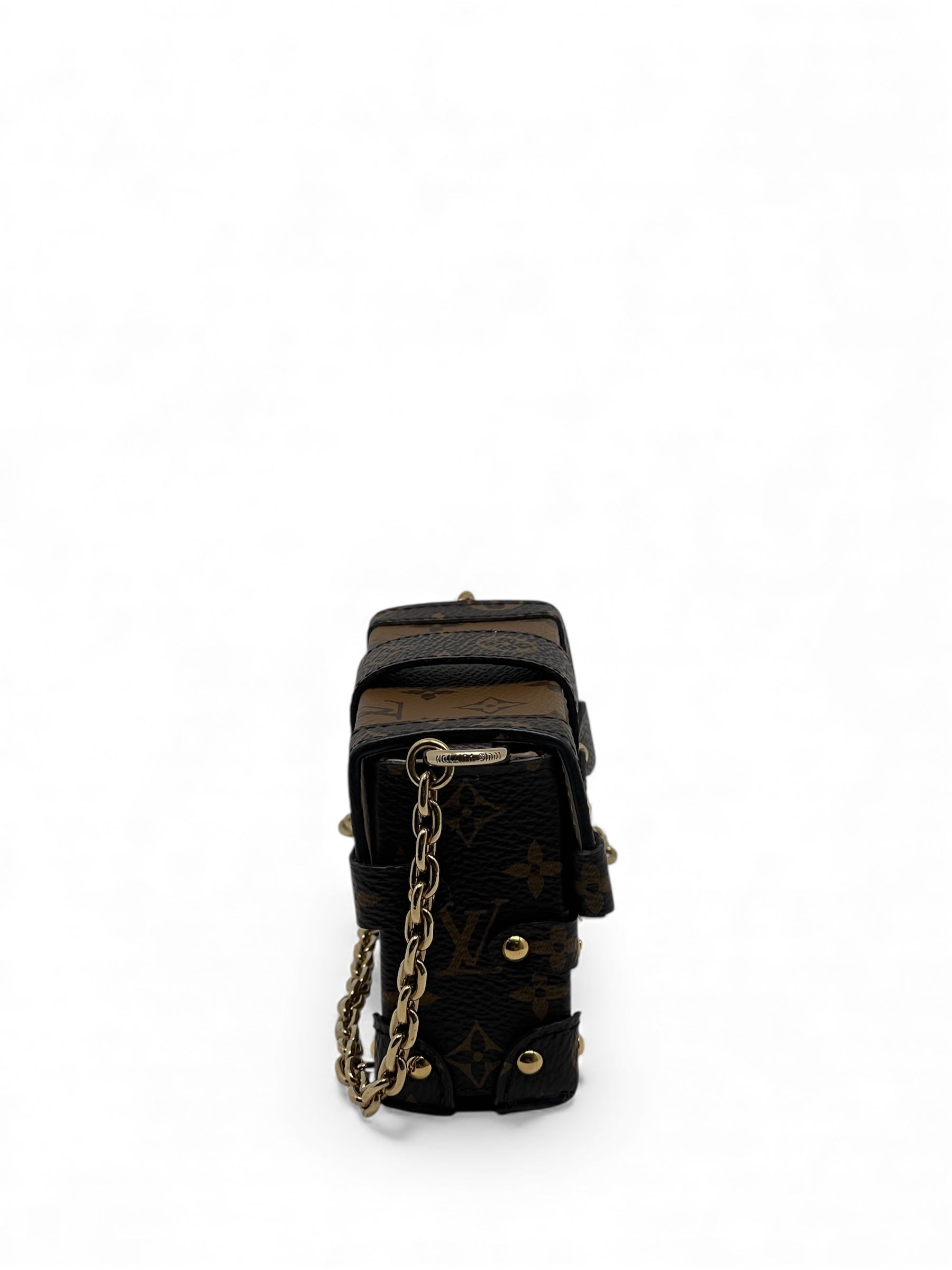 Louis Vuitton - Petite Malle Essential trunk with chain