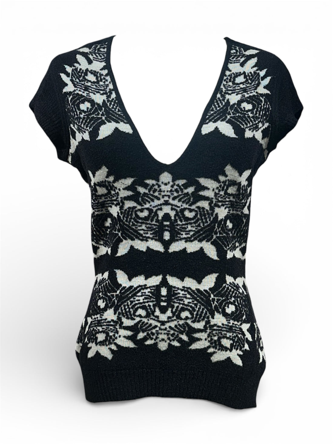 Chanel - Pull manche courte T38