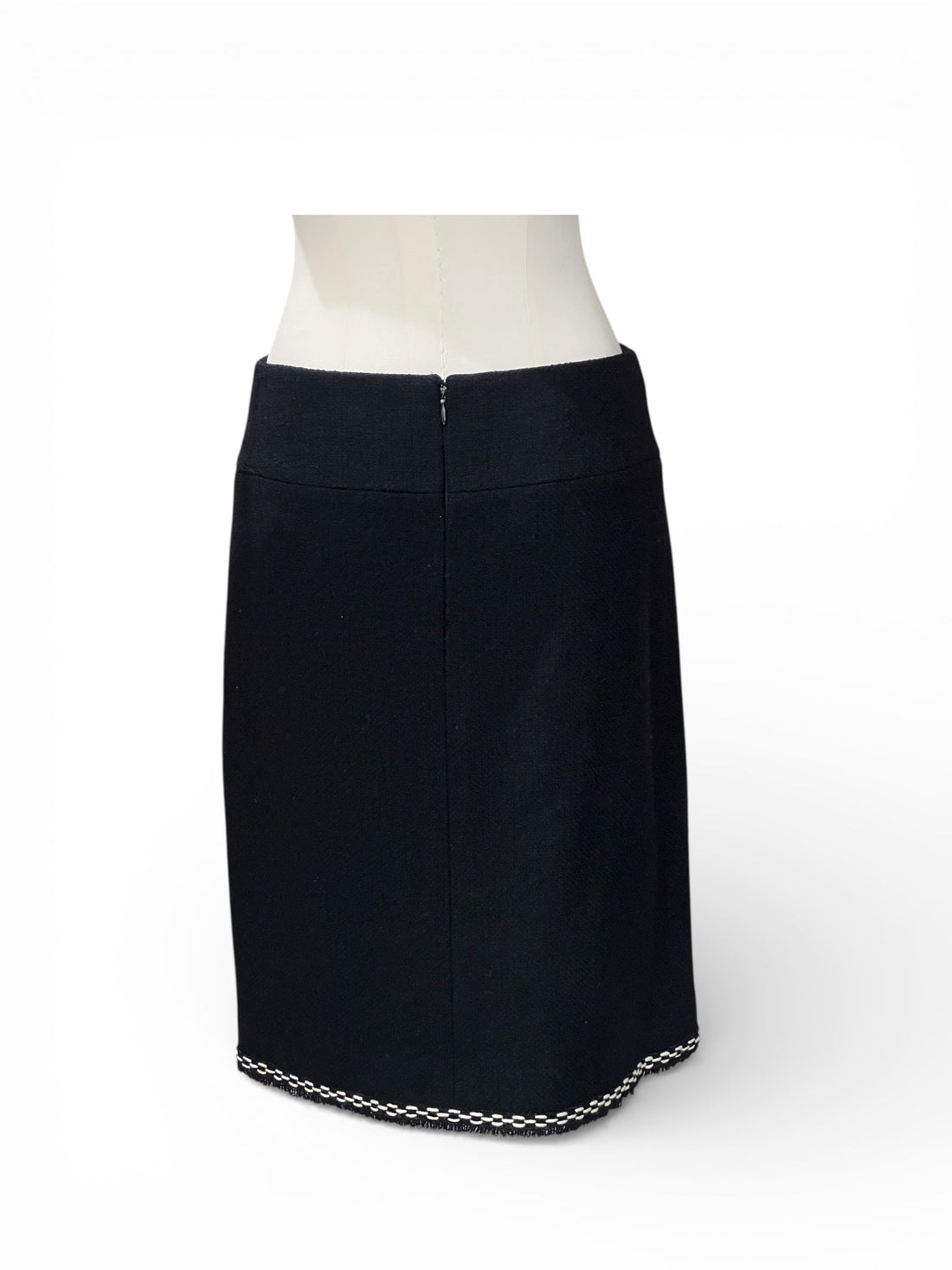 Chanel -  Jupe  à Broderies noir T.40