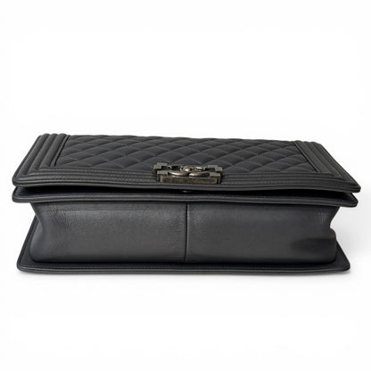 Sac Chanel Boy GM Gris Métallisé | Les Folies d’Eugénie