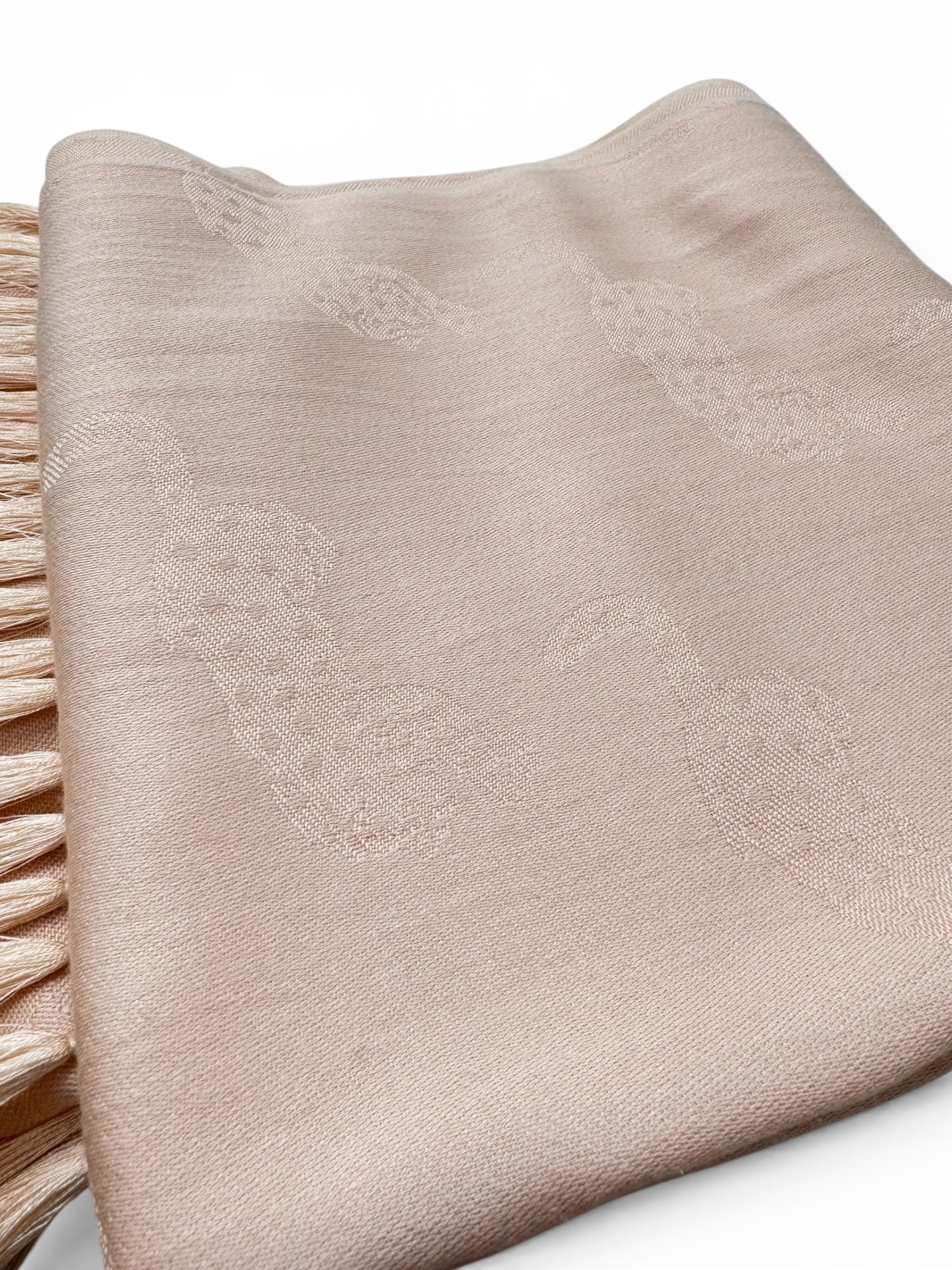 Cartier - foulard di seta rosa con motivo ghepardo