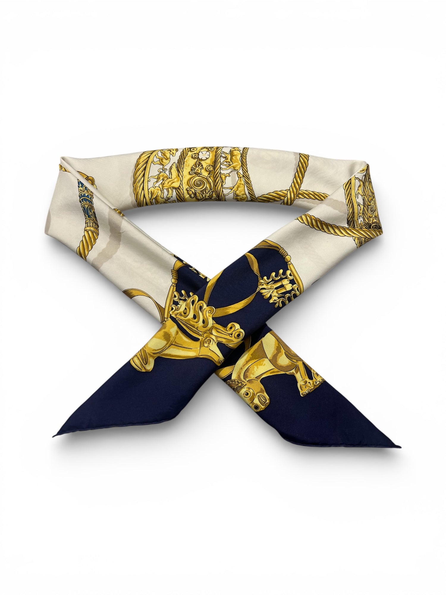 Hermès - Carré 90 « les cavaliers d’or »