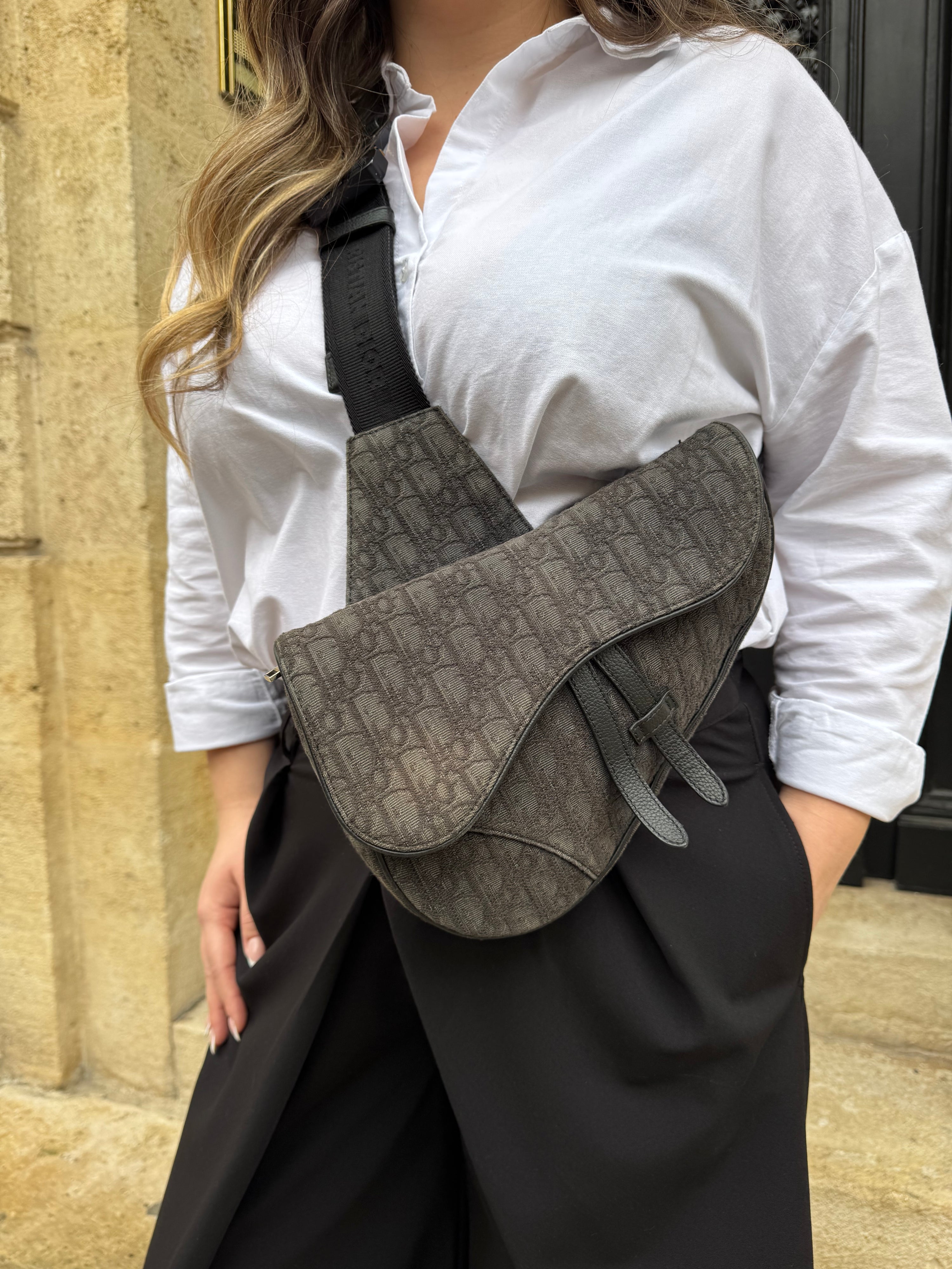 Christian Dior - Schräg gewebte Jacquard-Schwarz Satteltasche