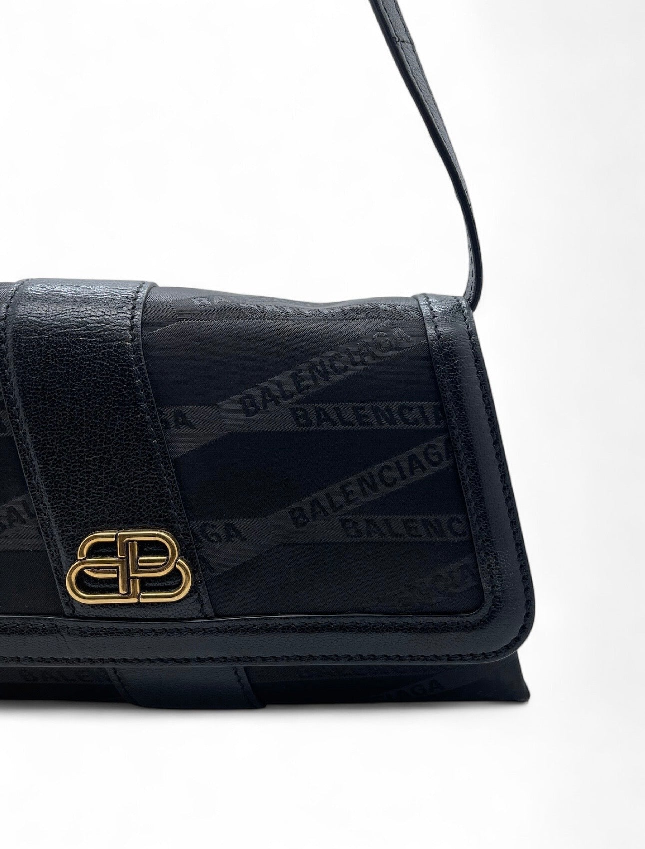 Balenciaga - Sac Shift en cuir et nylon noir