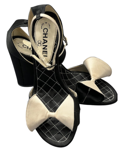 Chanel -  Sandales spartiates en satin T38