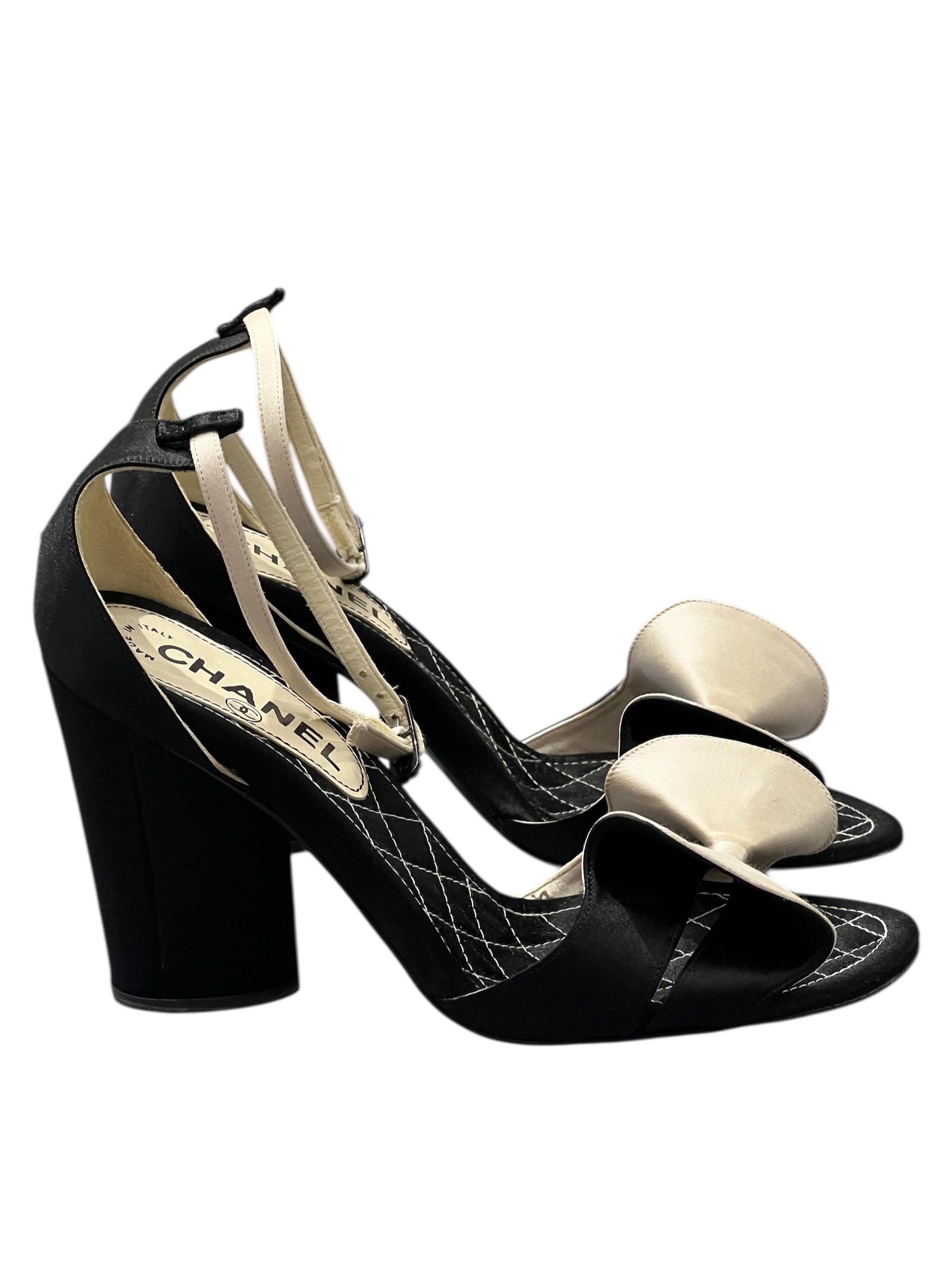 Chanel -  Sandales spartiates en satin T38