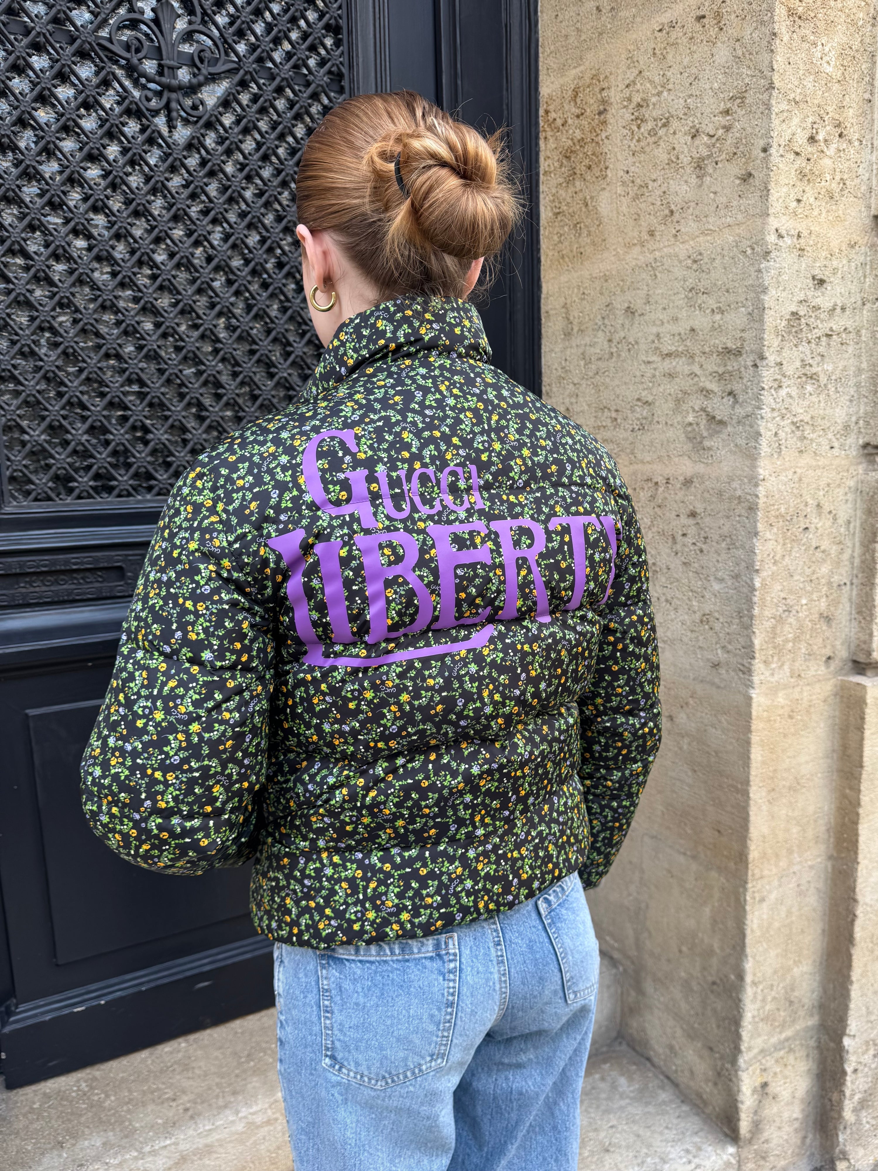 Gucci – Daunenjacke mit Blumen, Größe 36