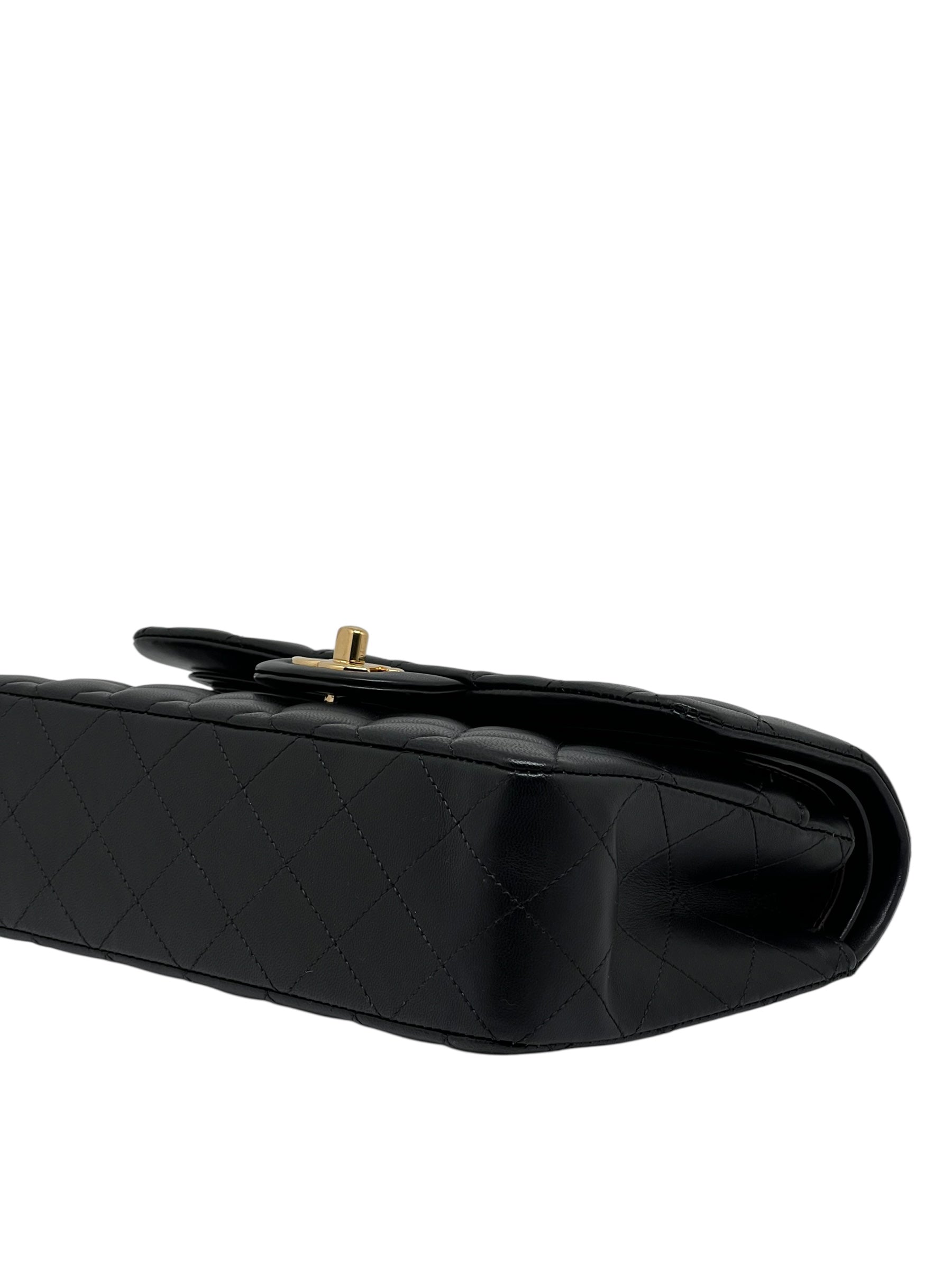 Chanel - Sac Timeless 23 classique double flap 11.12