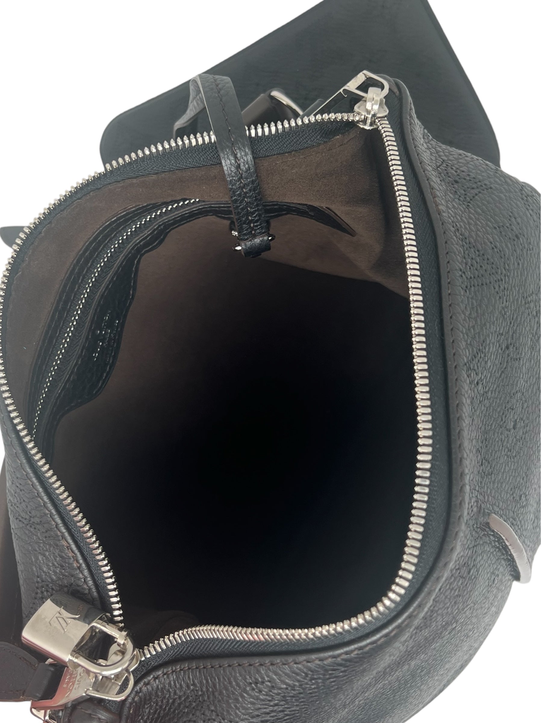 Louis Vuitton - Sac à bandoulière Monogram Mahina Selene