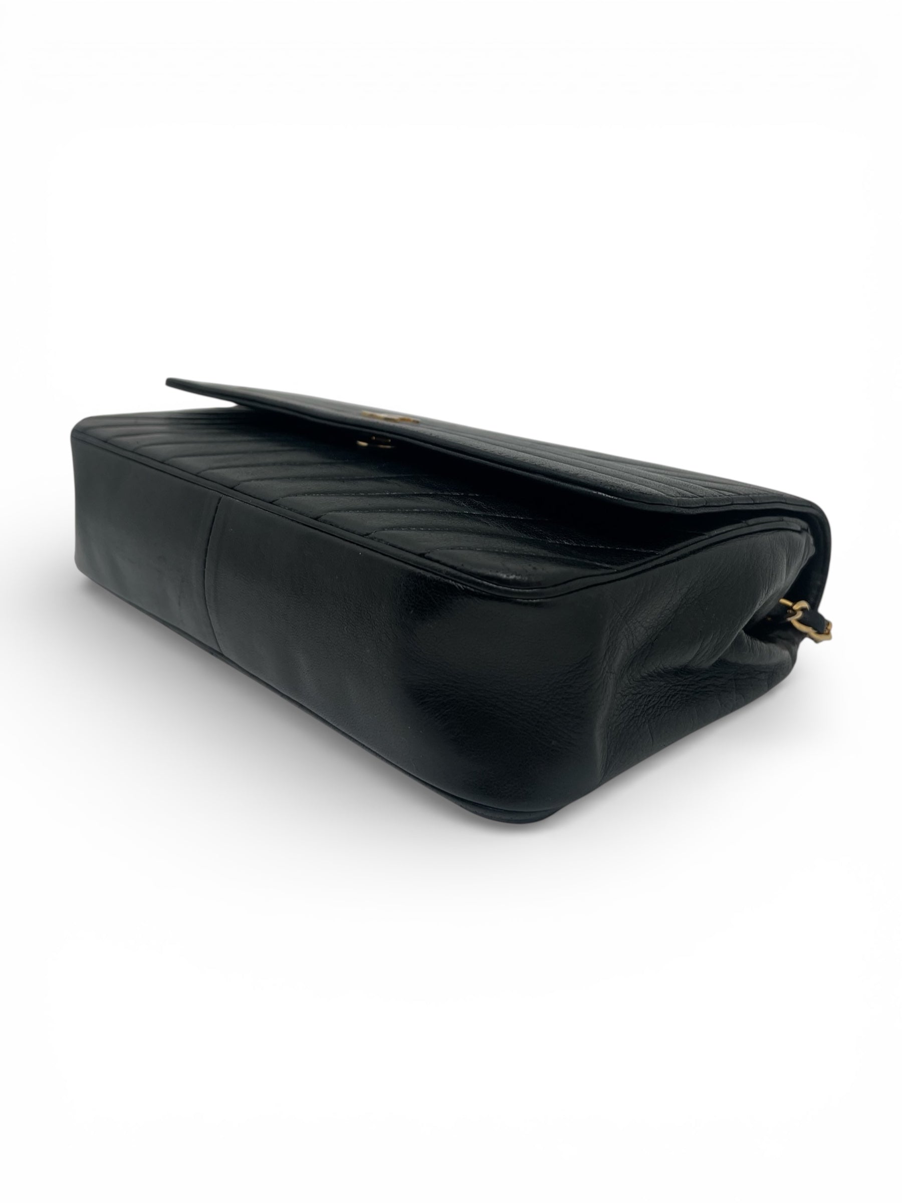 Sac Chanel à Rabat Style Chevron | Les Folies d’Eugénie