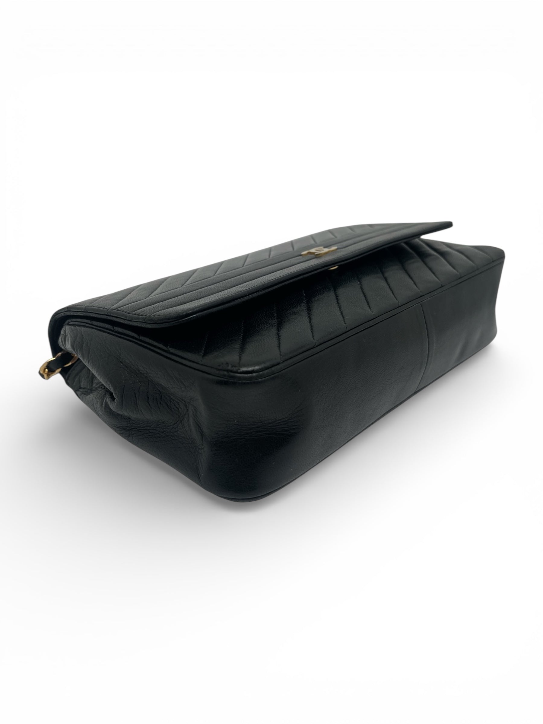 Sac Chanel à Rabat Style Chevron | Les Folies d’Eugénie