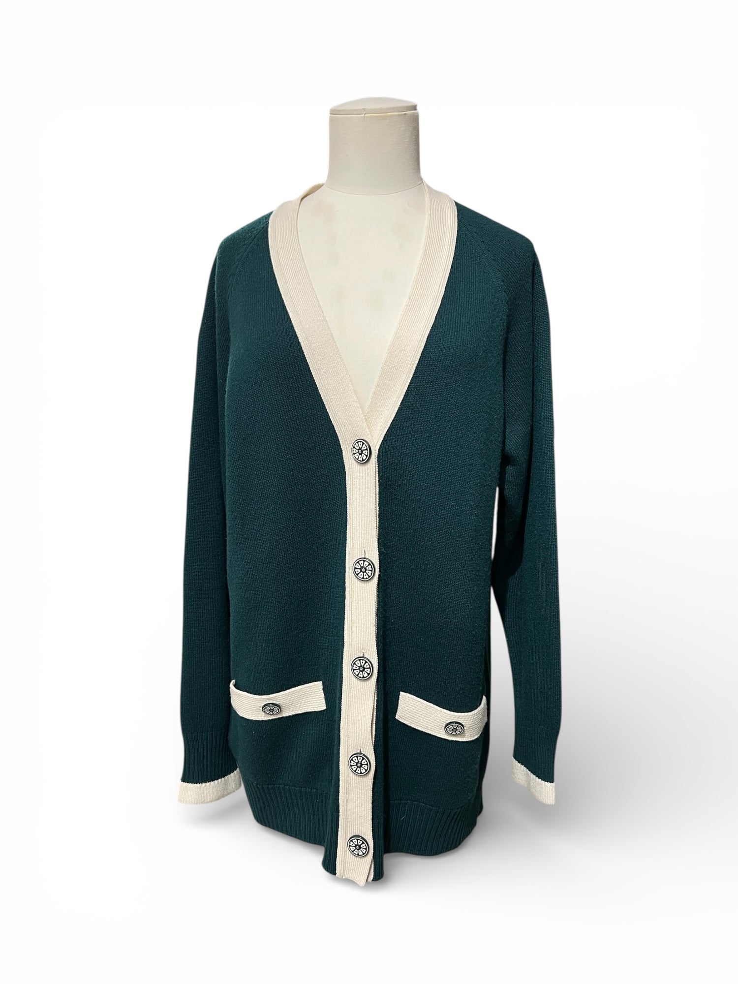 Chanel - Cardigan Vert en Cachemire T40 | Les Folies d’Eugénie
