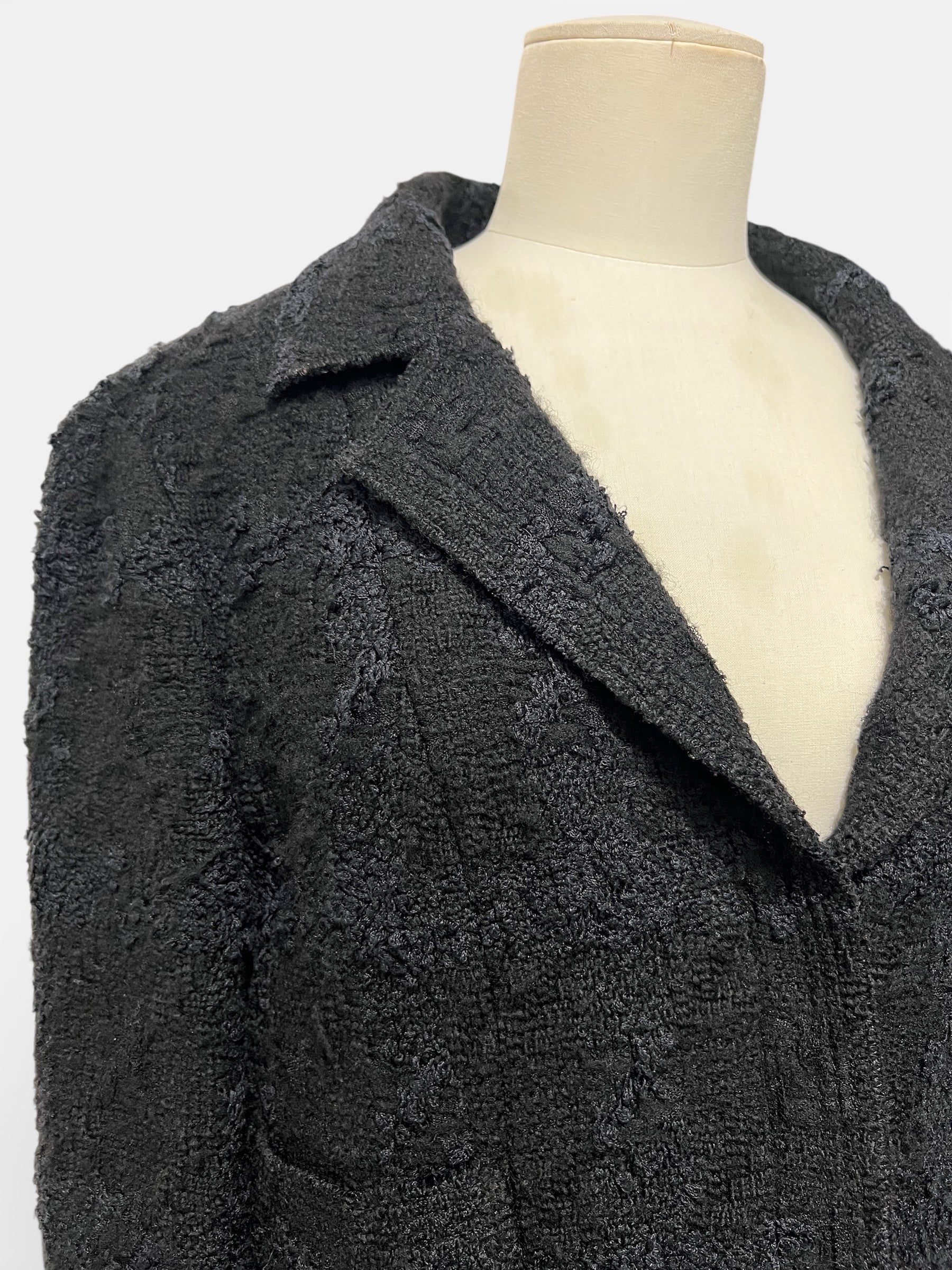Chanel - Veste noir en tweed T42
