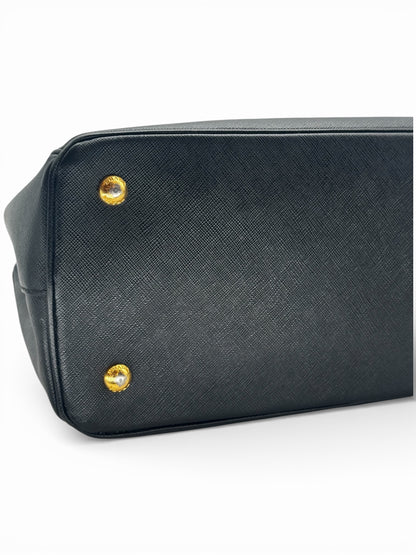 Prada - Sac Galleria en cuir saffiano noir