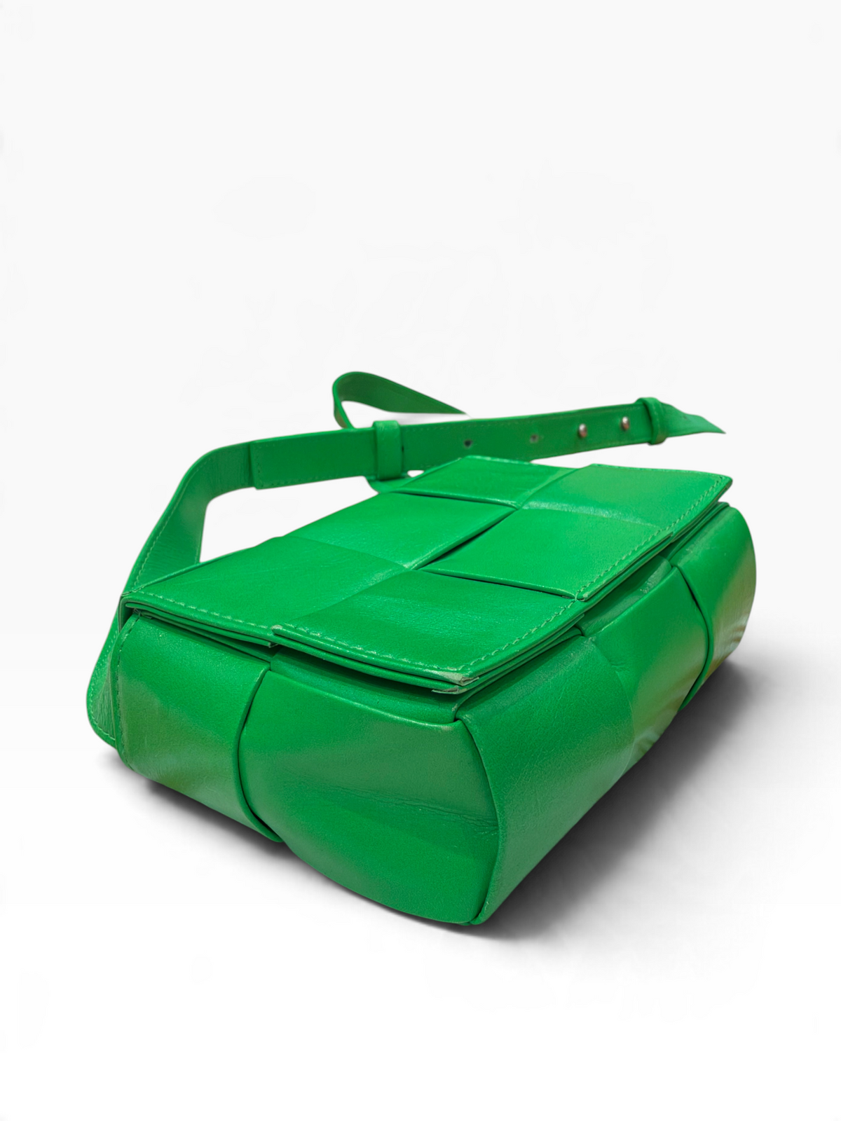 Bottega Veneta - Sac cassette mini en cuir vert