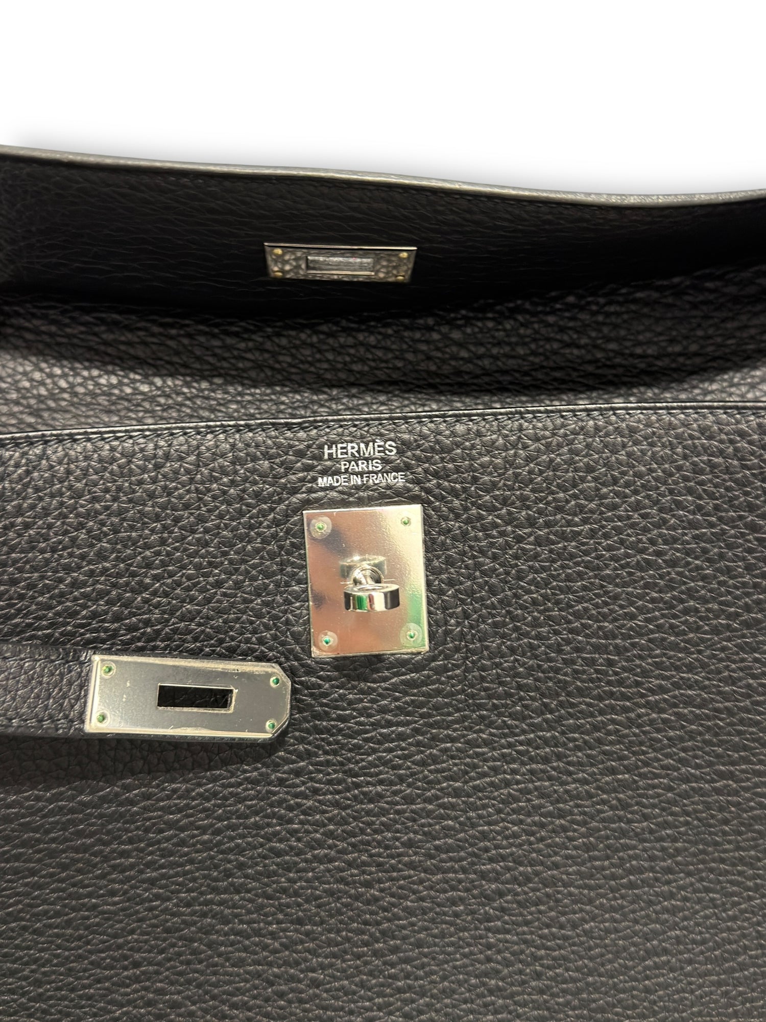Sac Hermès Kelly 32 Togo Retourné Noir | Les Folies d’Eugénie