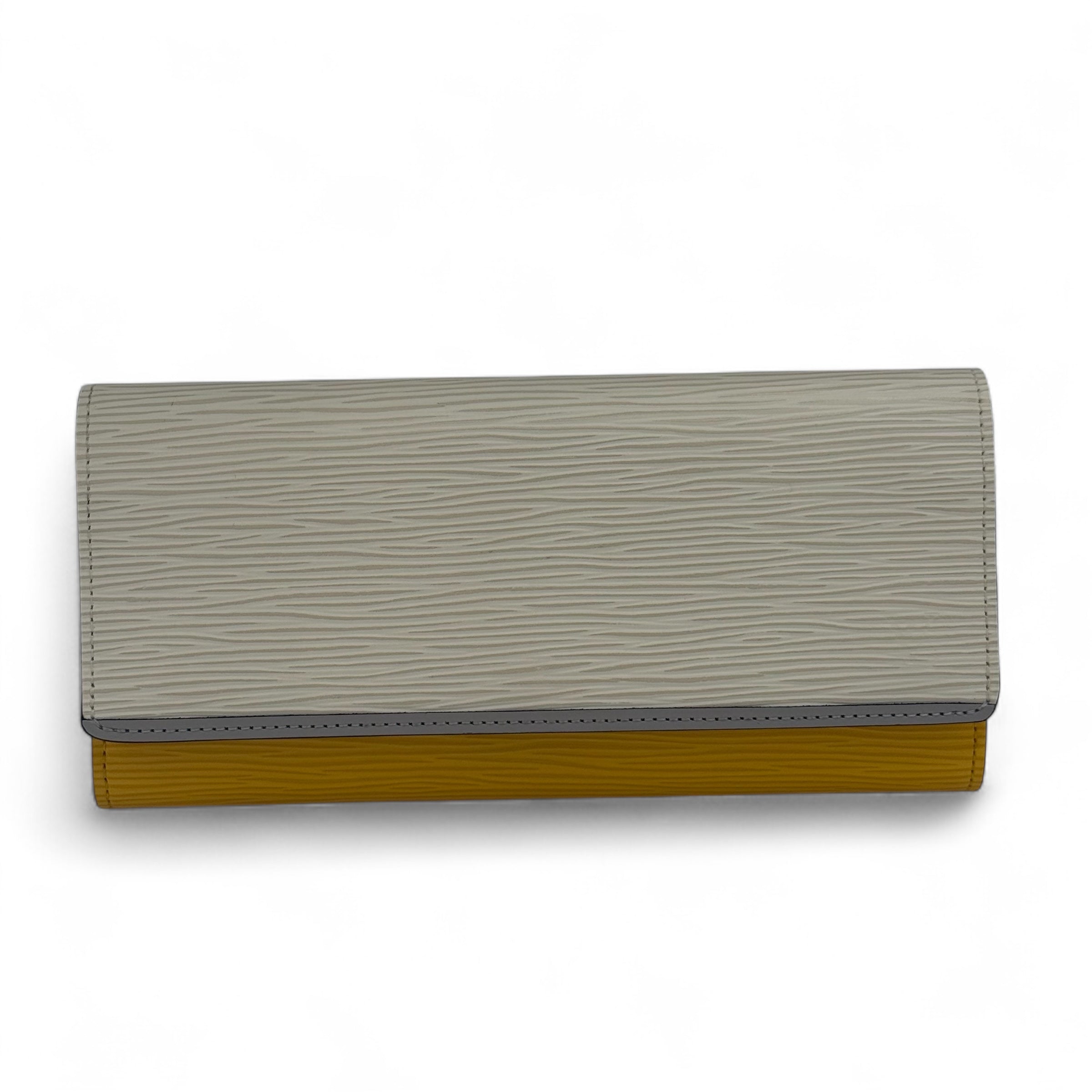 Louis Vuitton - Épi leather wallet