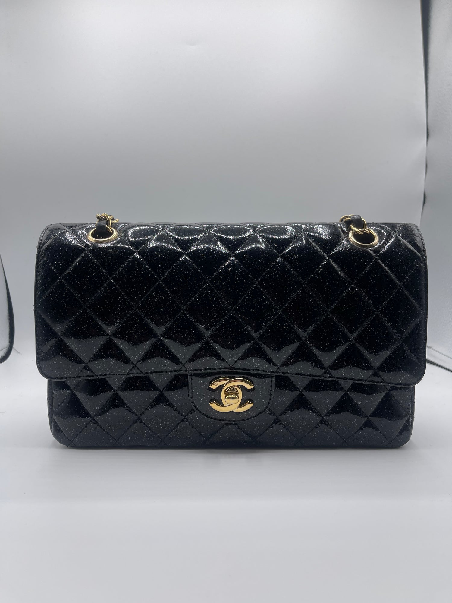 Chanel - Tasche 11.12 Zeitlos schwarz lackiert glitzernd