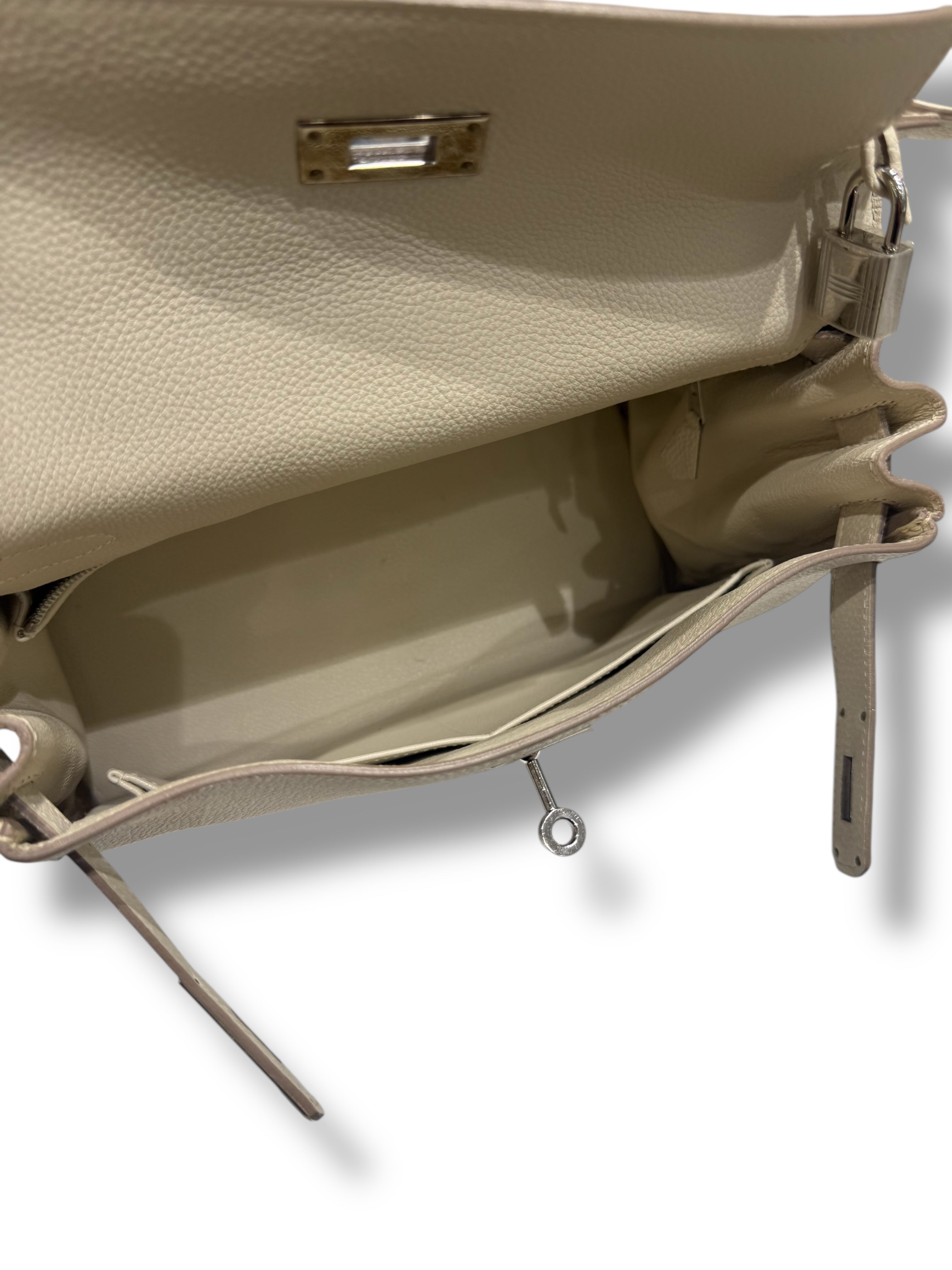 Hermès - Sac Kelly 28 Béton PHW
