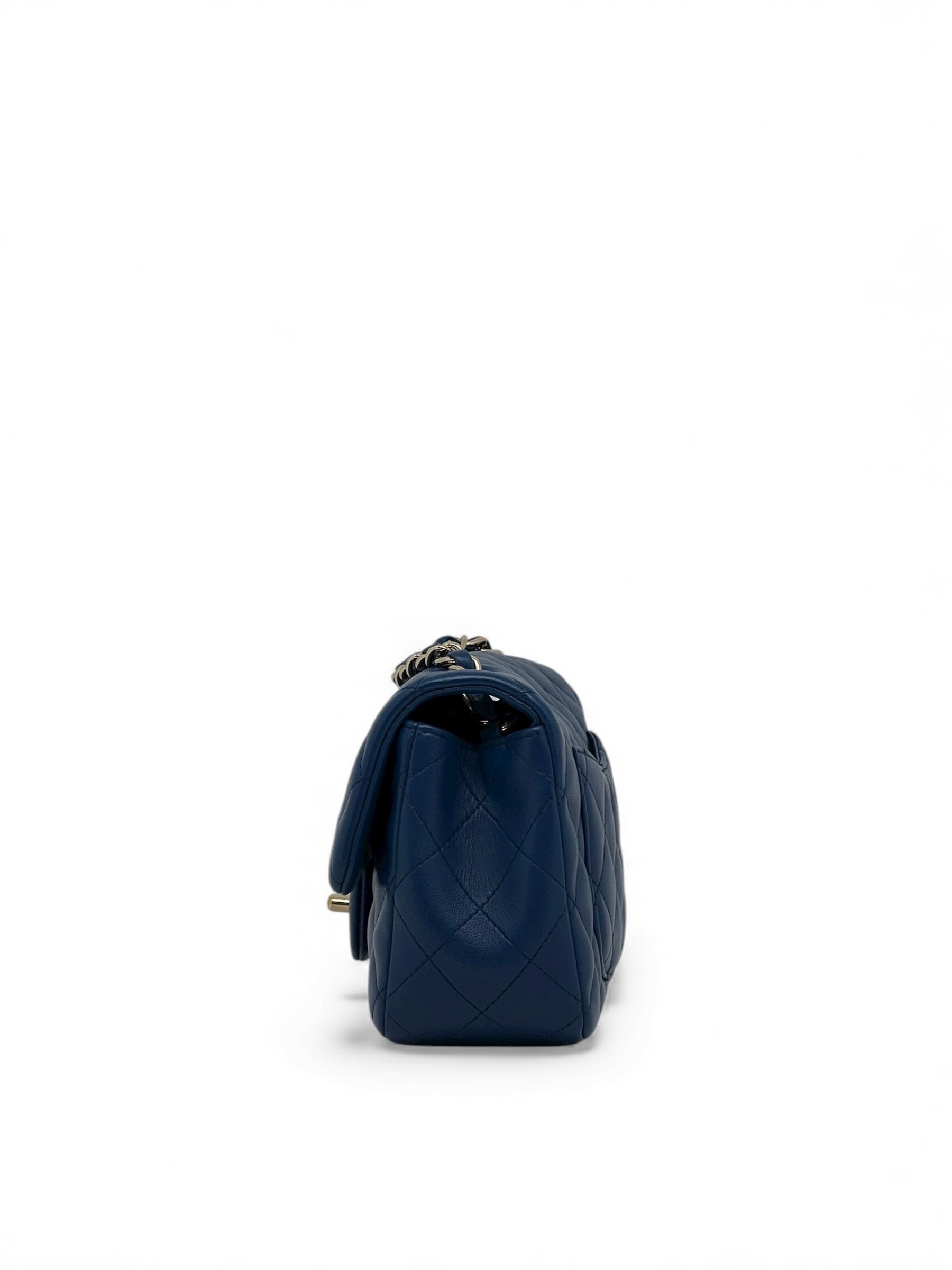 Chanel - Borsa mini rettangolare classica blu