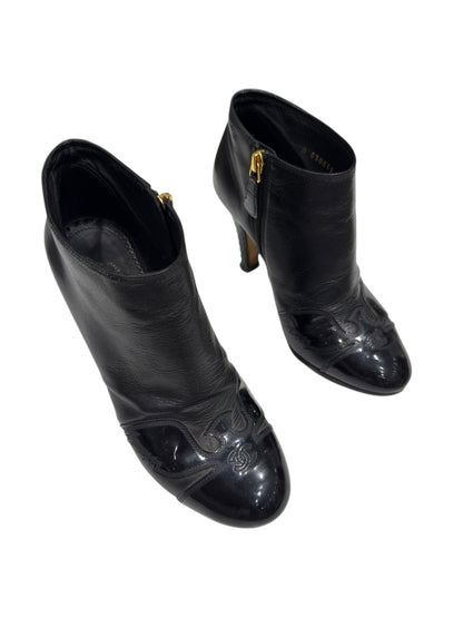Chanel - Bottines en cuir lisse et bout vernis T36,5