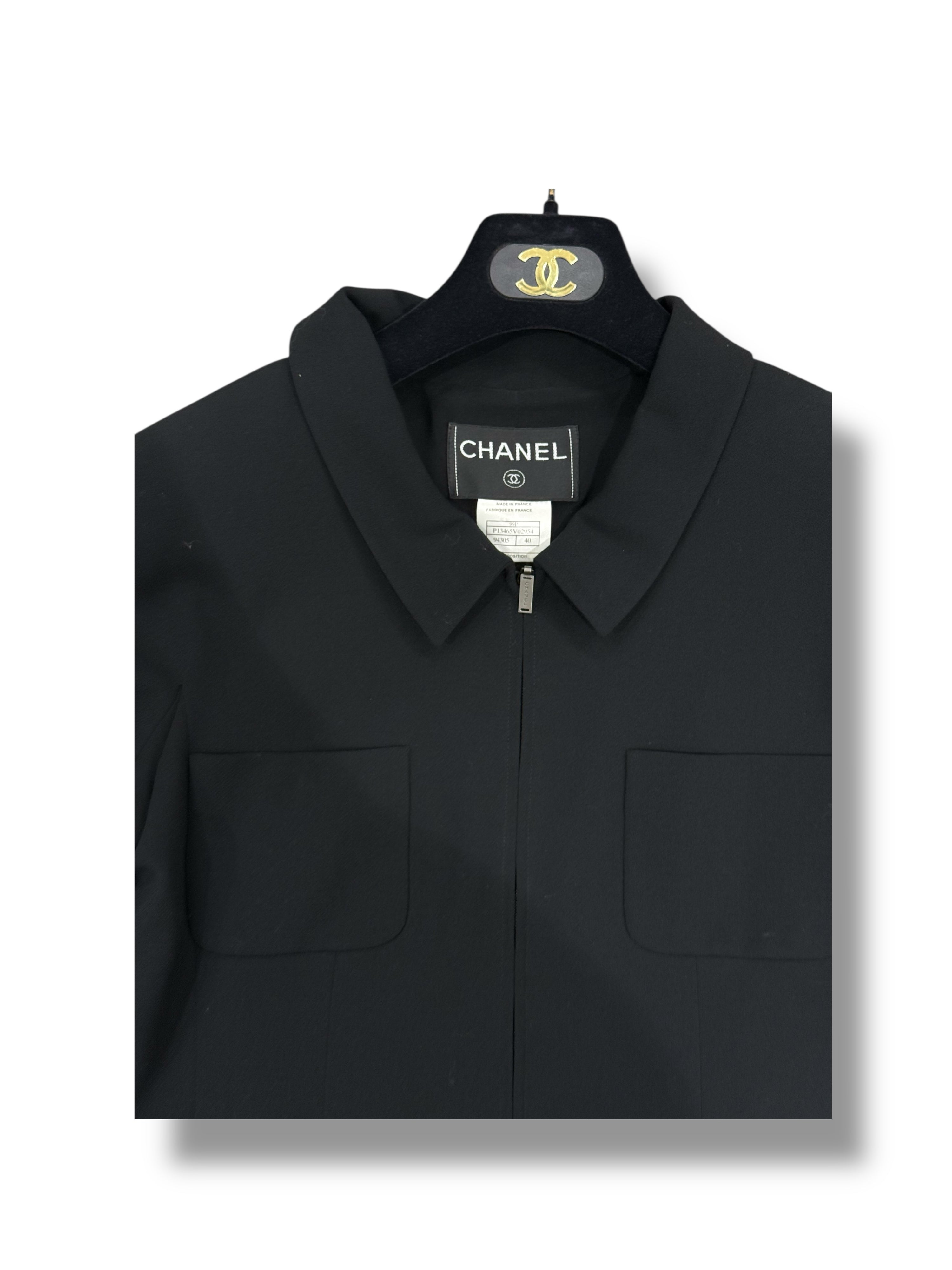 Chanel - Veste Courte Zippée Noire T40 | Les Folies d&