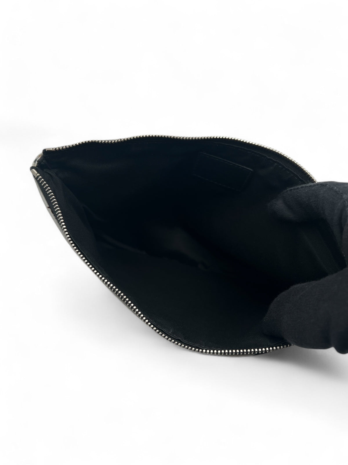 Dior – Dior x Raymond-Pettibon-Tasche