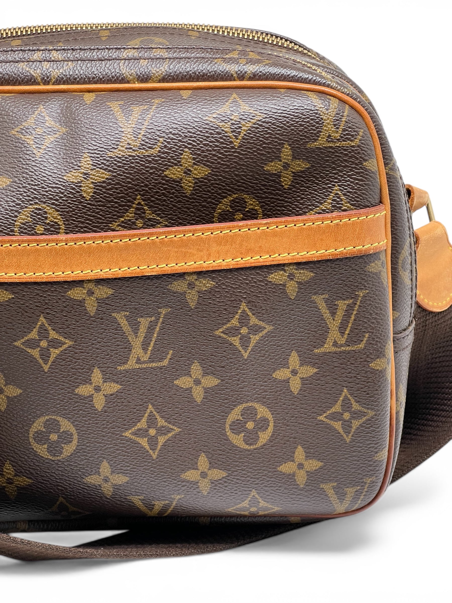 Louis Vuitton - Sac reporter monogram