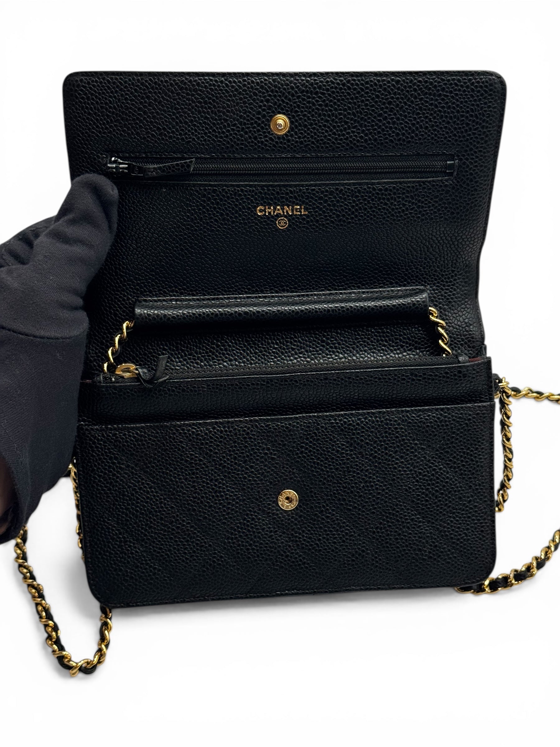 Chanel Sac Wallet On Chain Caviar | Les Folies d’Eugénie