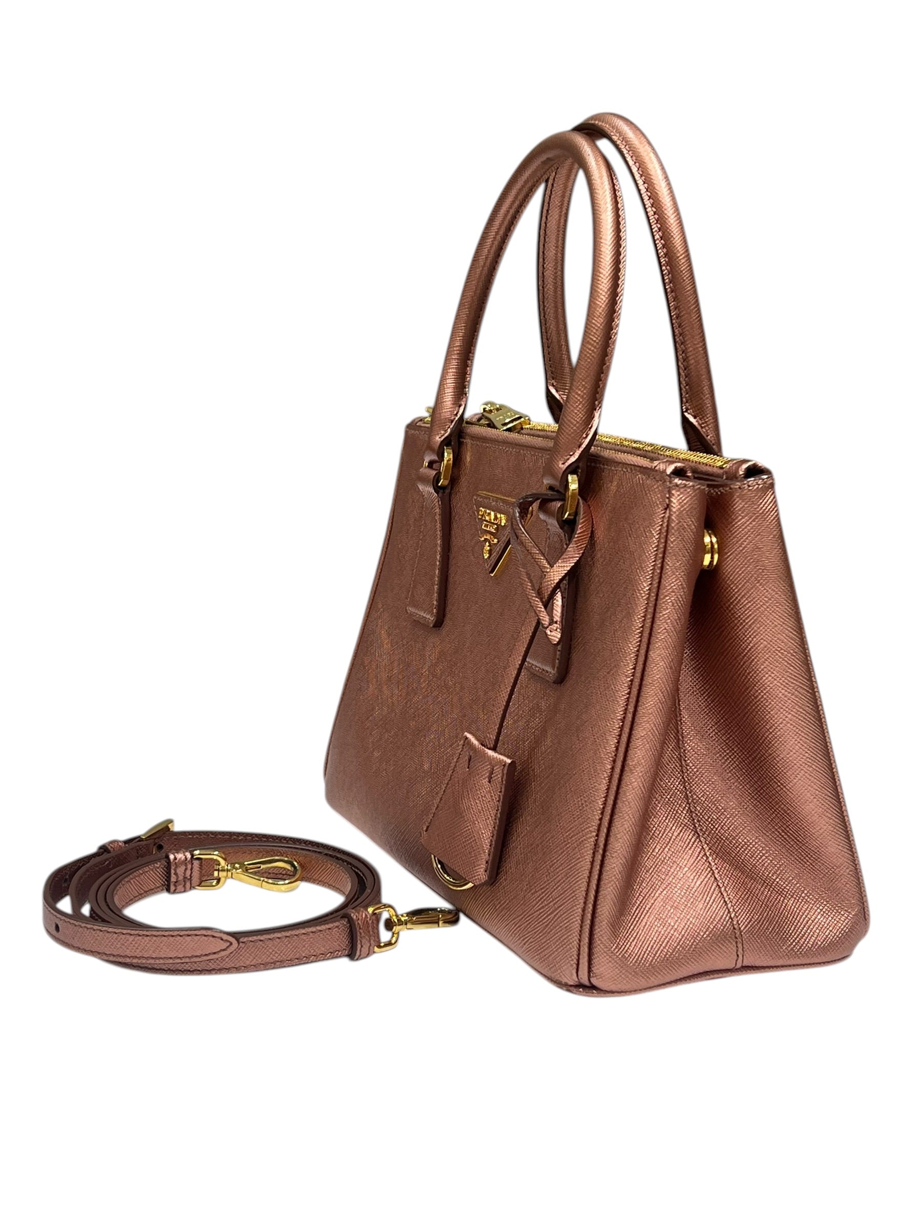 Prada - Small Galleria bag in rose gold Saffiano leather