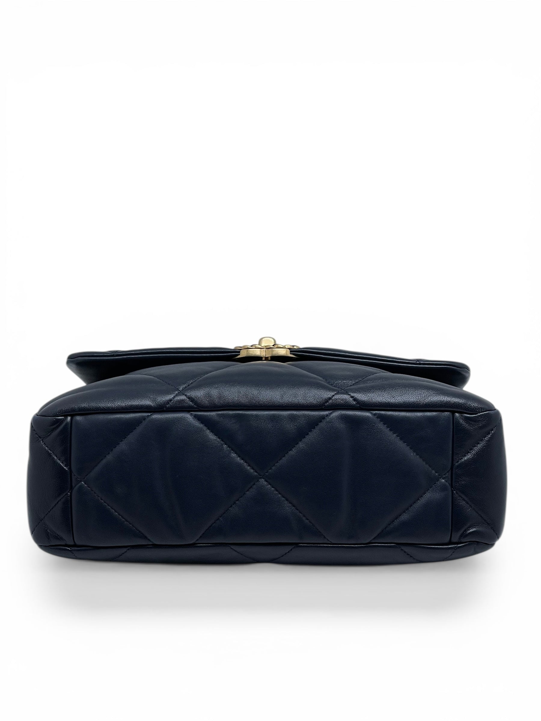 Sac Chanel 19 Bleu Marine | Les Folies d’Eugénie