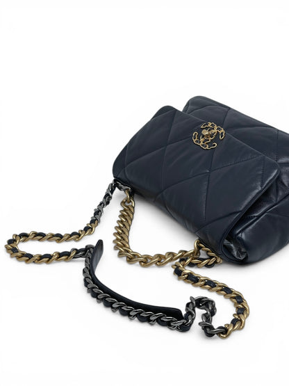 Sac Chanel 19 Bleu Marine | Les Folies d’Eugénie