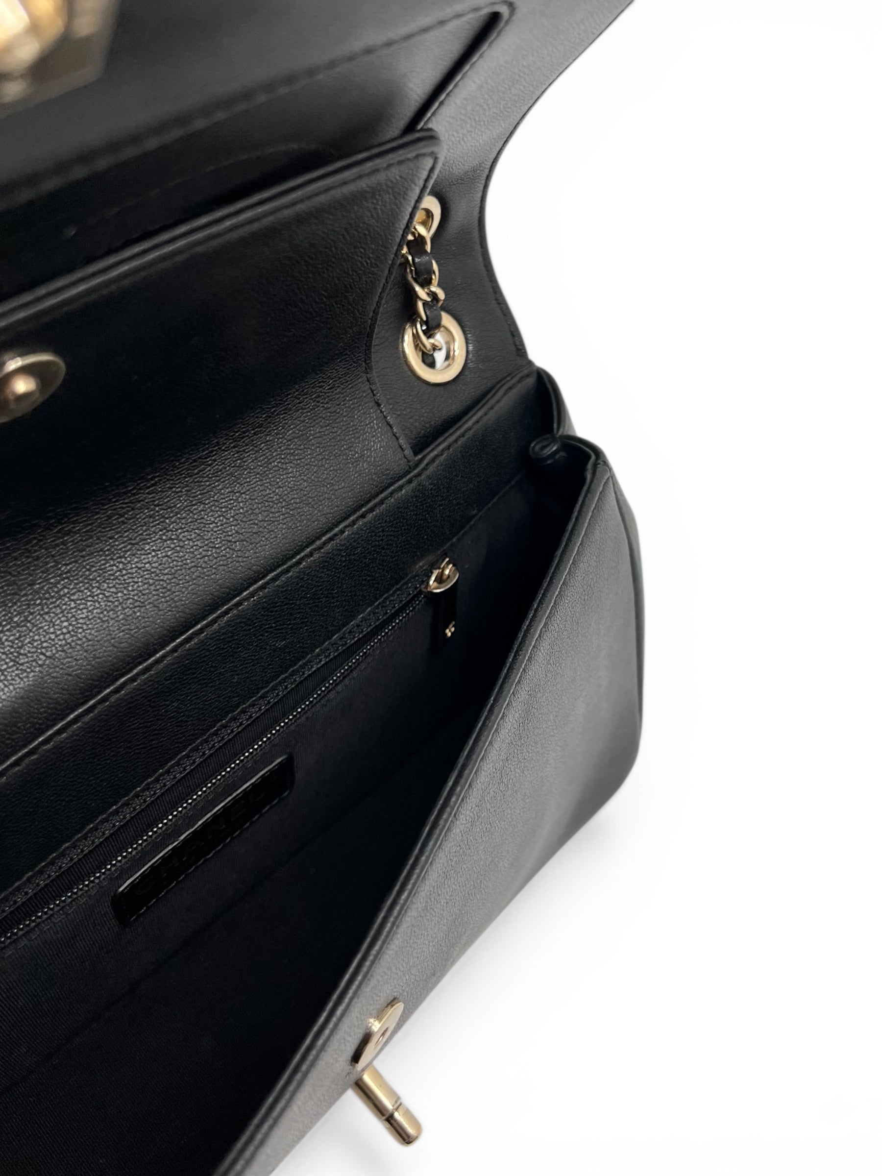 Sac Chanel Chevron Mademoiselle | Les Folies d’Eugénie