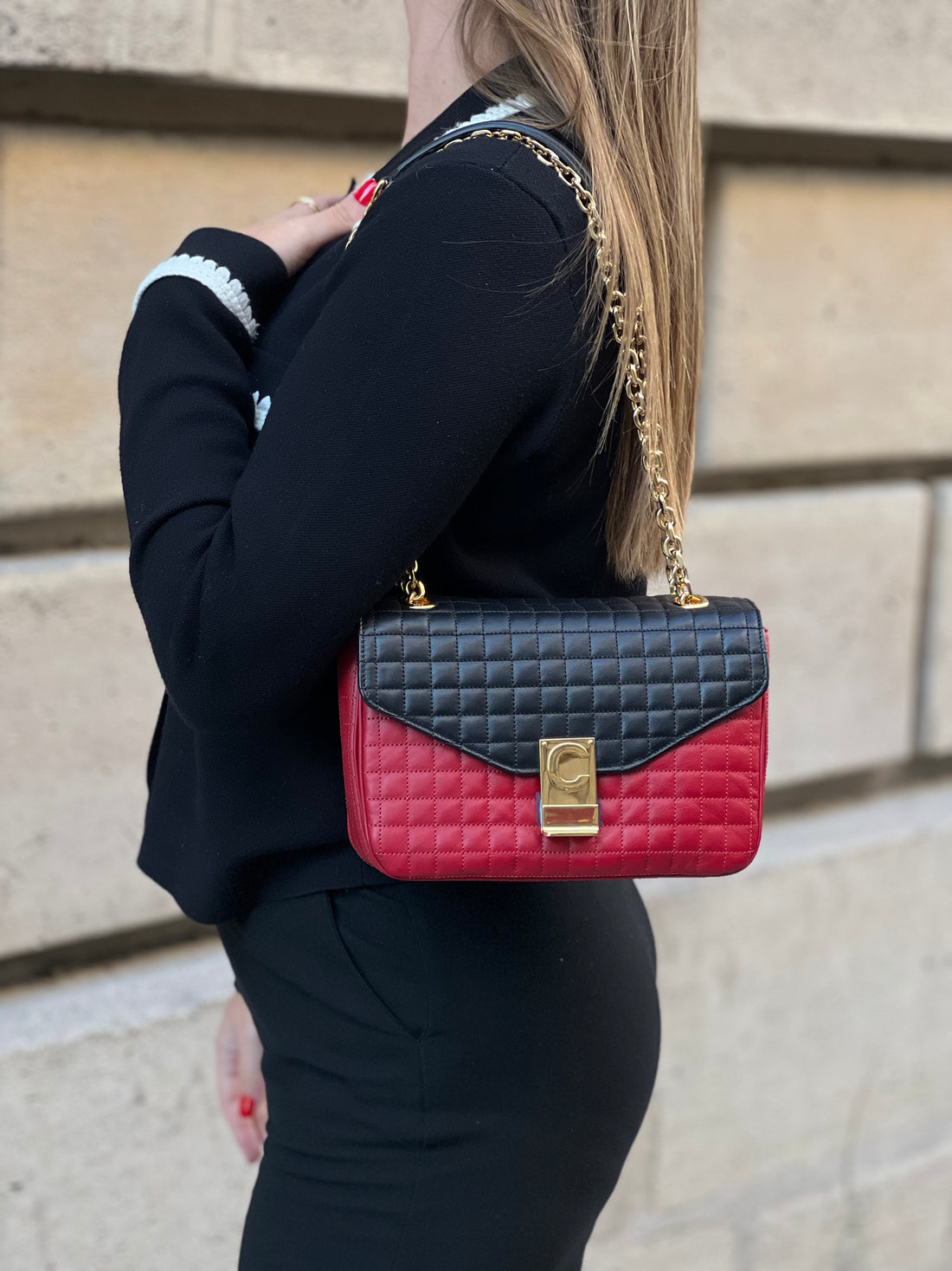 Céline – Zweifarbige C-Tasche in Rot und Schwarz