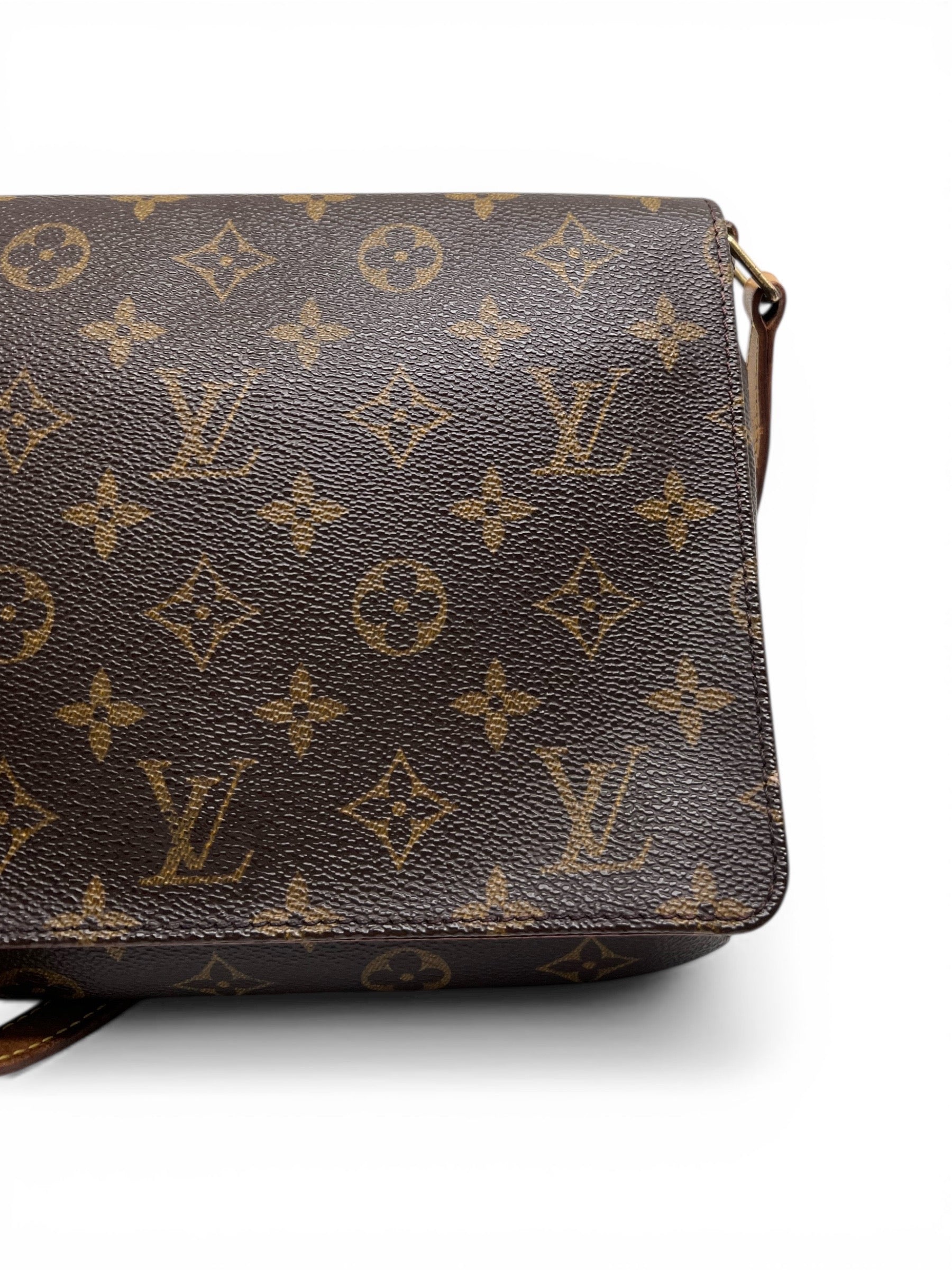 Louis Vuitton Sac Musette Monogram | Les Folies d’Eugénie