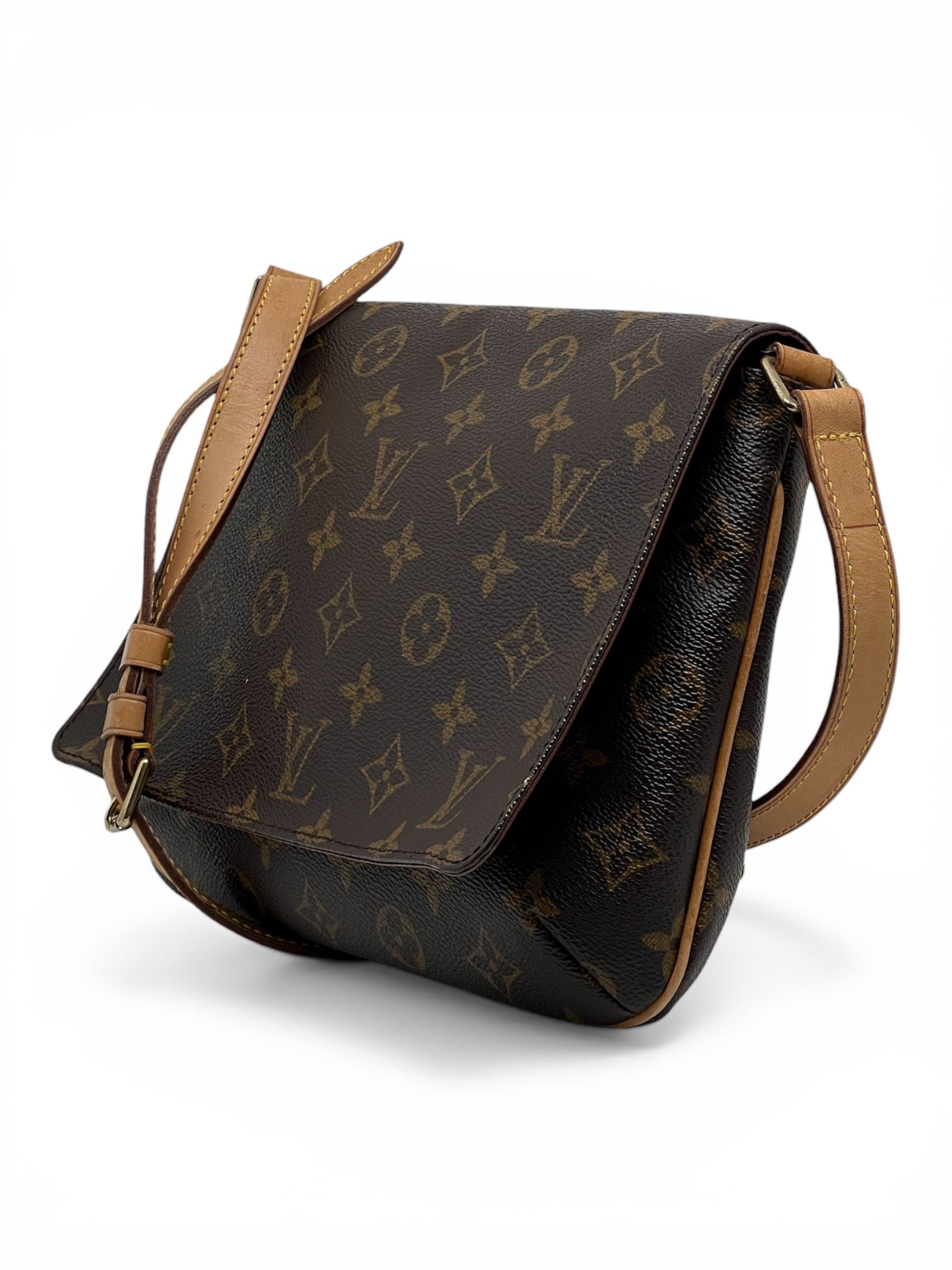 Louis Vuitton Sac Musette Monogram | Les Folies d’Eugénie