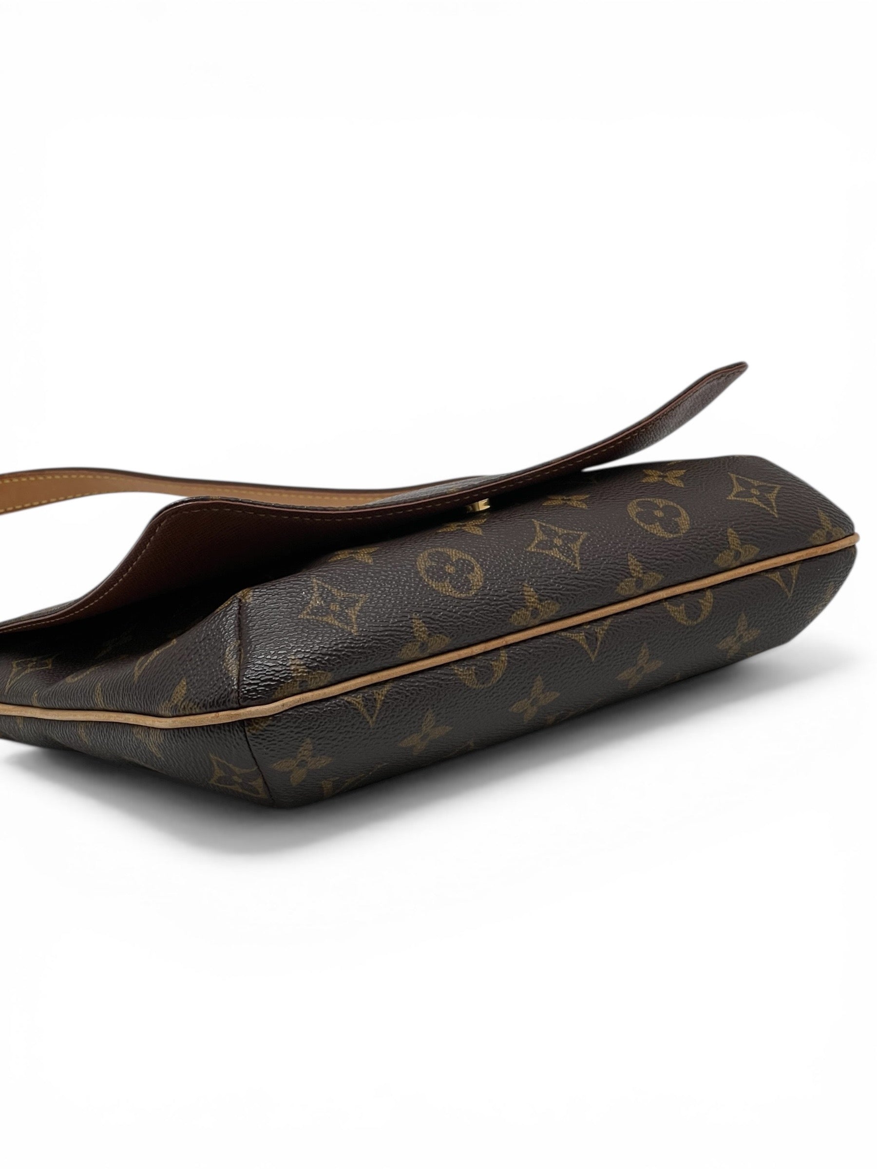 Louis Vuitton Sac Musette Monogram | Les Folies d’Eugénie
