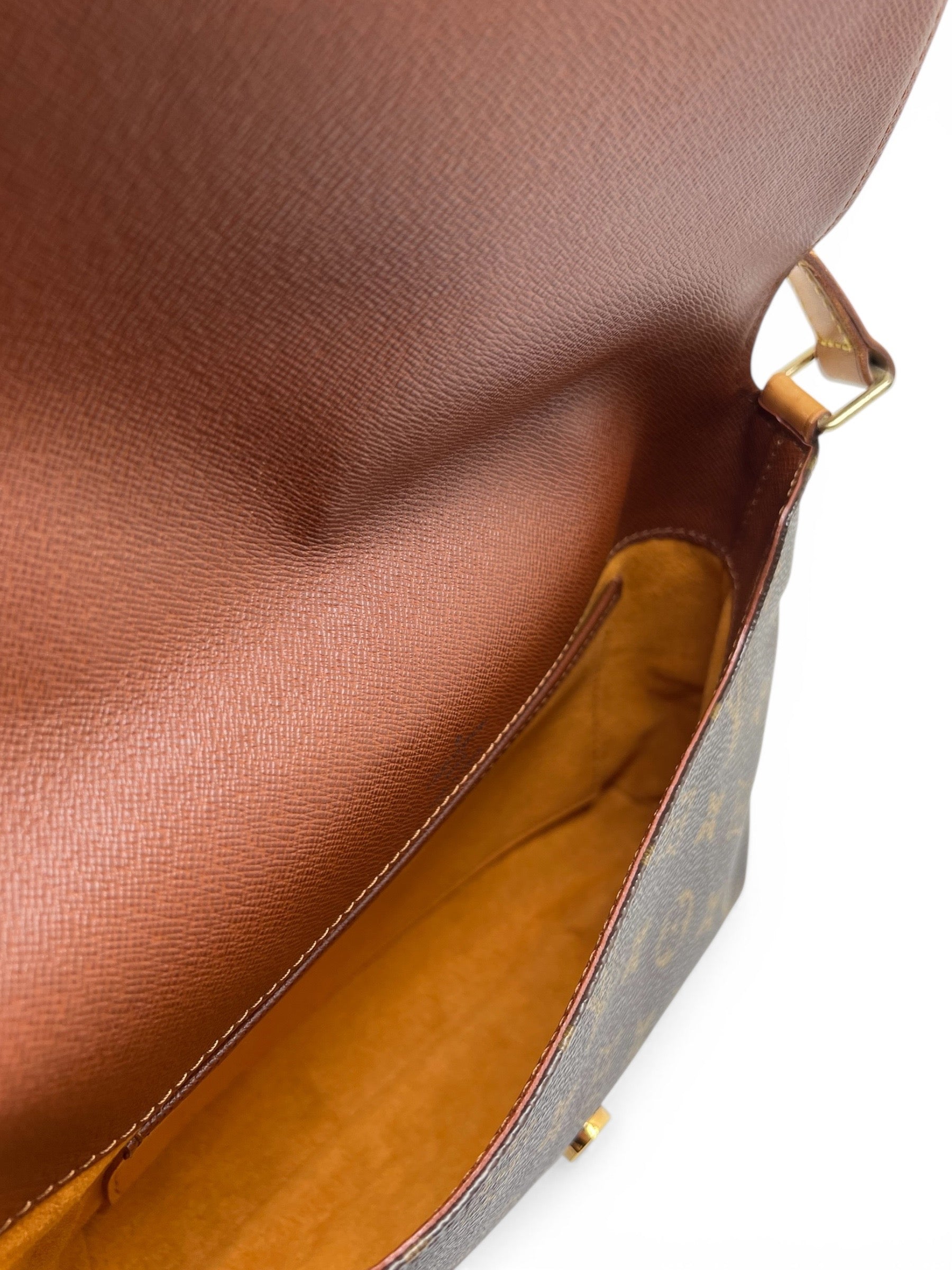 Louis Vuitton Sac Musette Monogram | Les Folies d’Eugénie