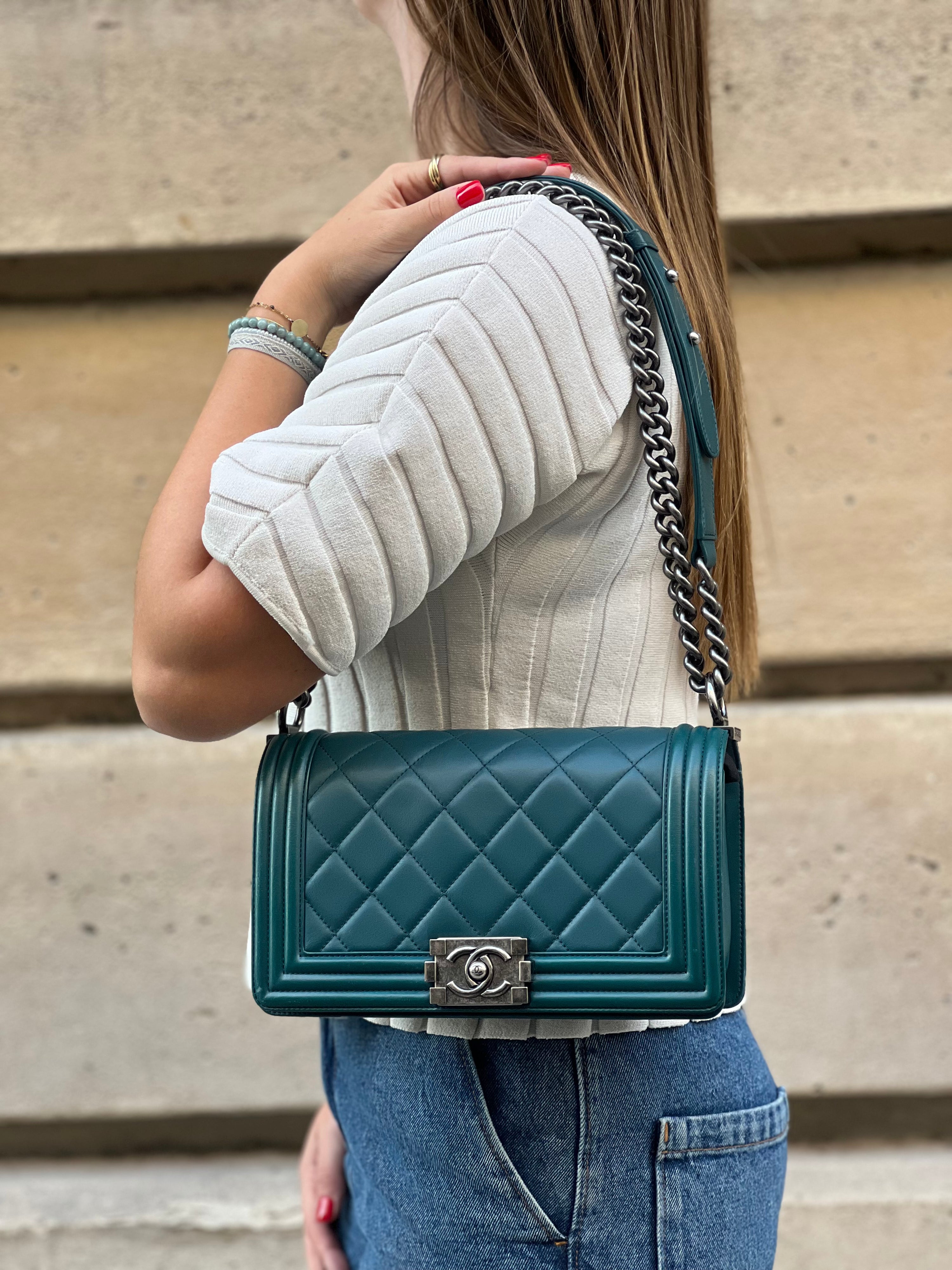 Chanel Sac Boy En Cuir D&