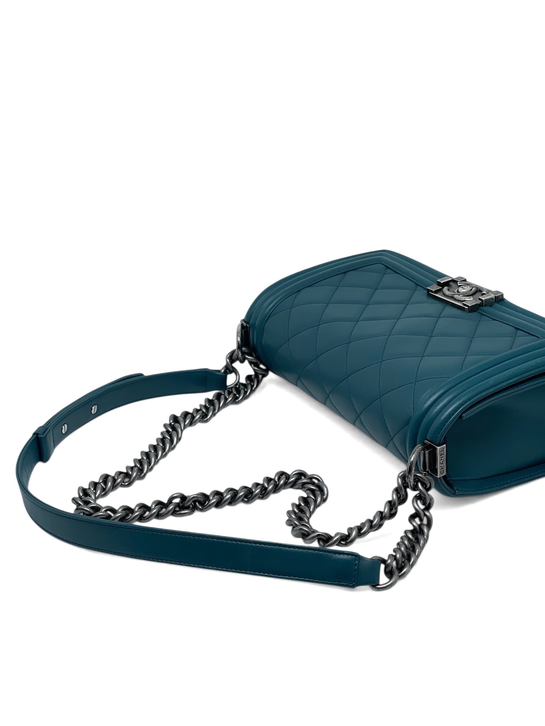 Chanel Sac Boy En Cuir D&